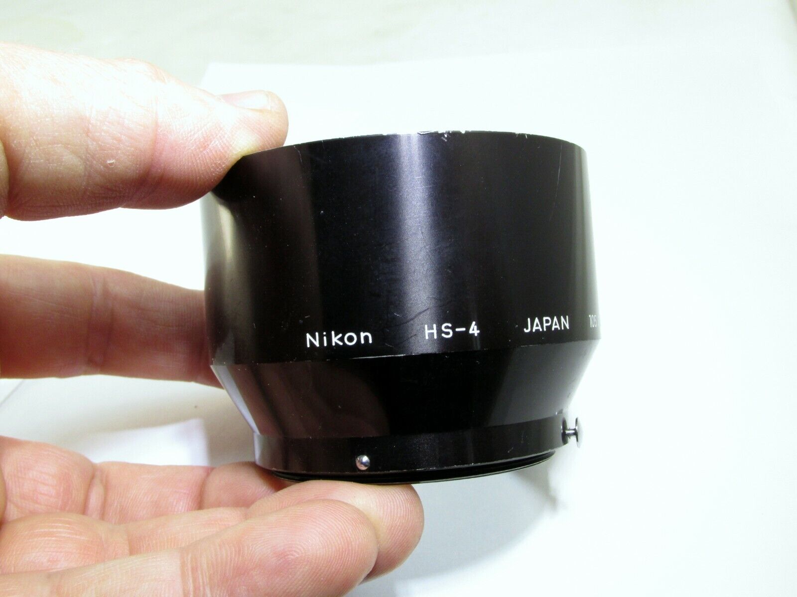 Nikon HS-4 Hood Shade Metal clip on for 135mm f3.5 85mm f2.0 Ai Ai-s Nikkor