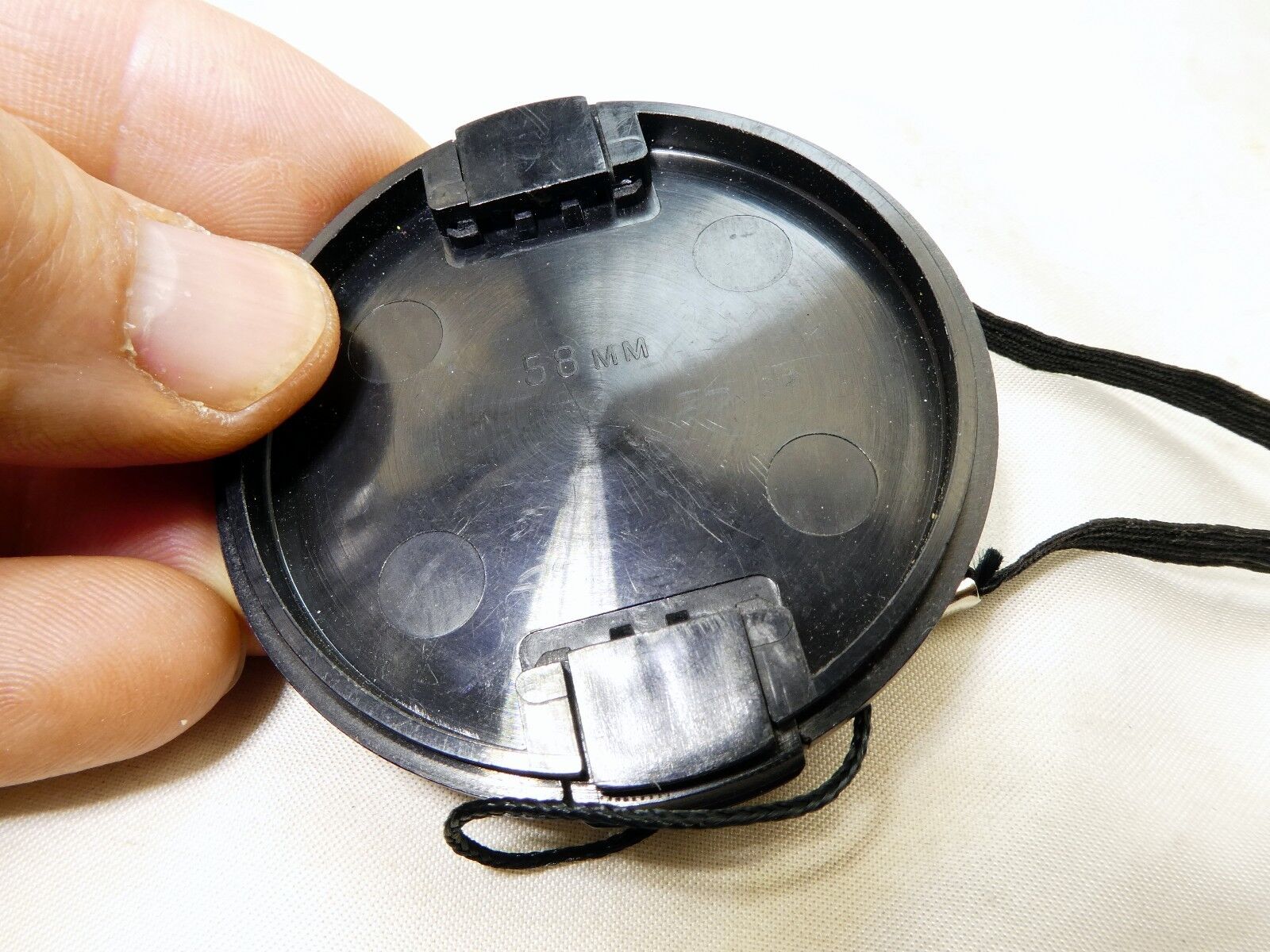 Tamron Adaptall 2 58mm snap on Lens Front Cap w/ keeper string