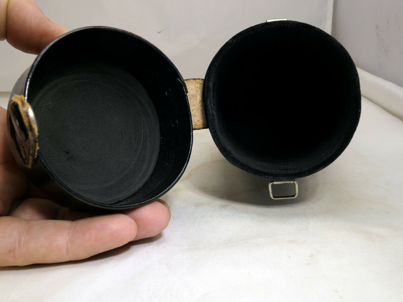 Tamron hard lens protective case for 28mm 50mm lenses small  5X3X3"