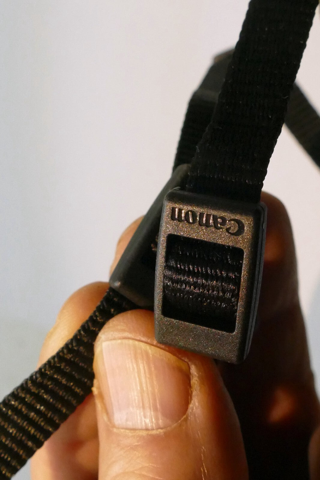 Canon EOS R6 Camera Neck Shoulder Strap Canvas Black/Red - Genuine OEM