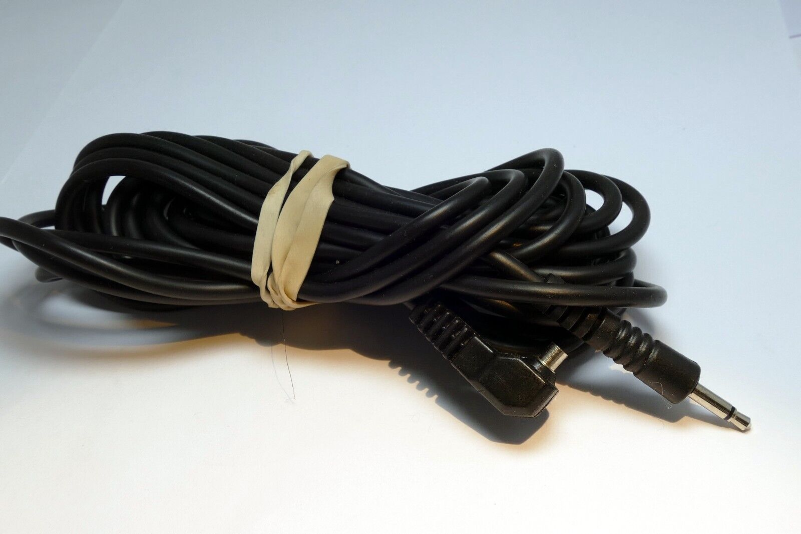 16ft Flash Strobe Extension Cord  Heavy Duty PC Male to 3.5 mm  phone camera