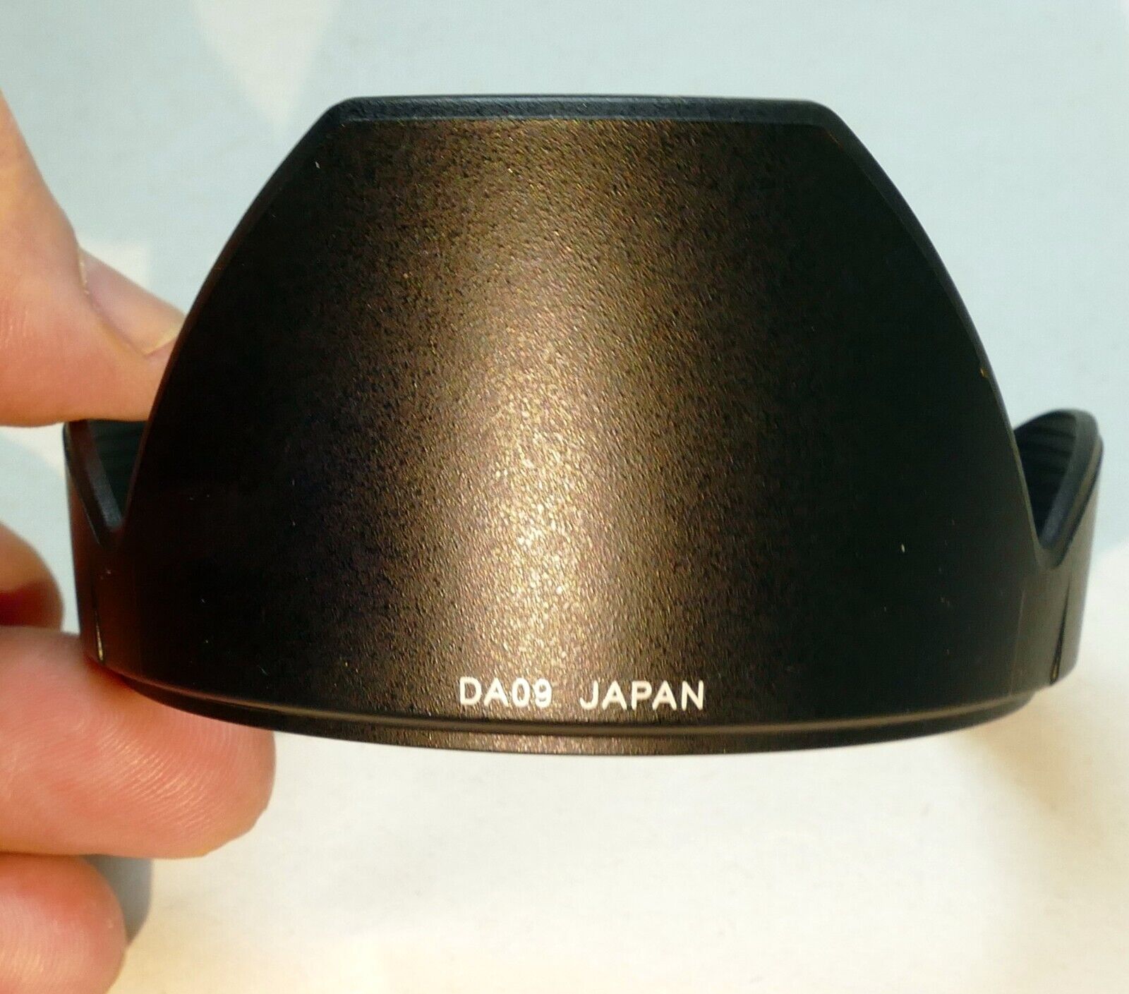 Tamron DA09 Lens Hood Shade for 28-75 mm f/2.8, A16 17-50 mm f/2.8 (67mm rim)