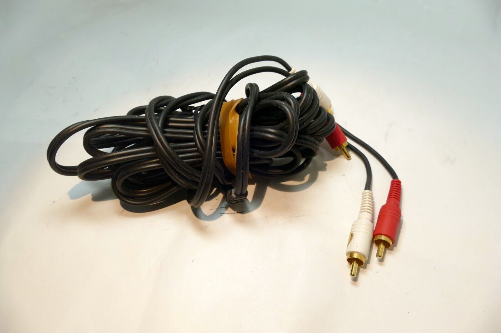 RCA Audio Cable 15  feet  male to male stereo gold plated
