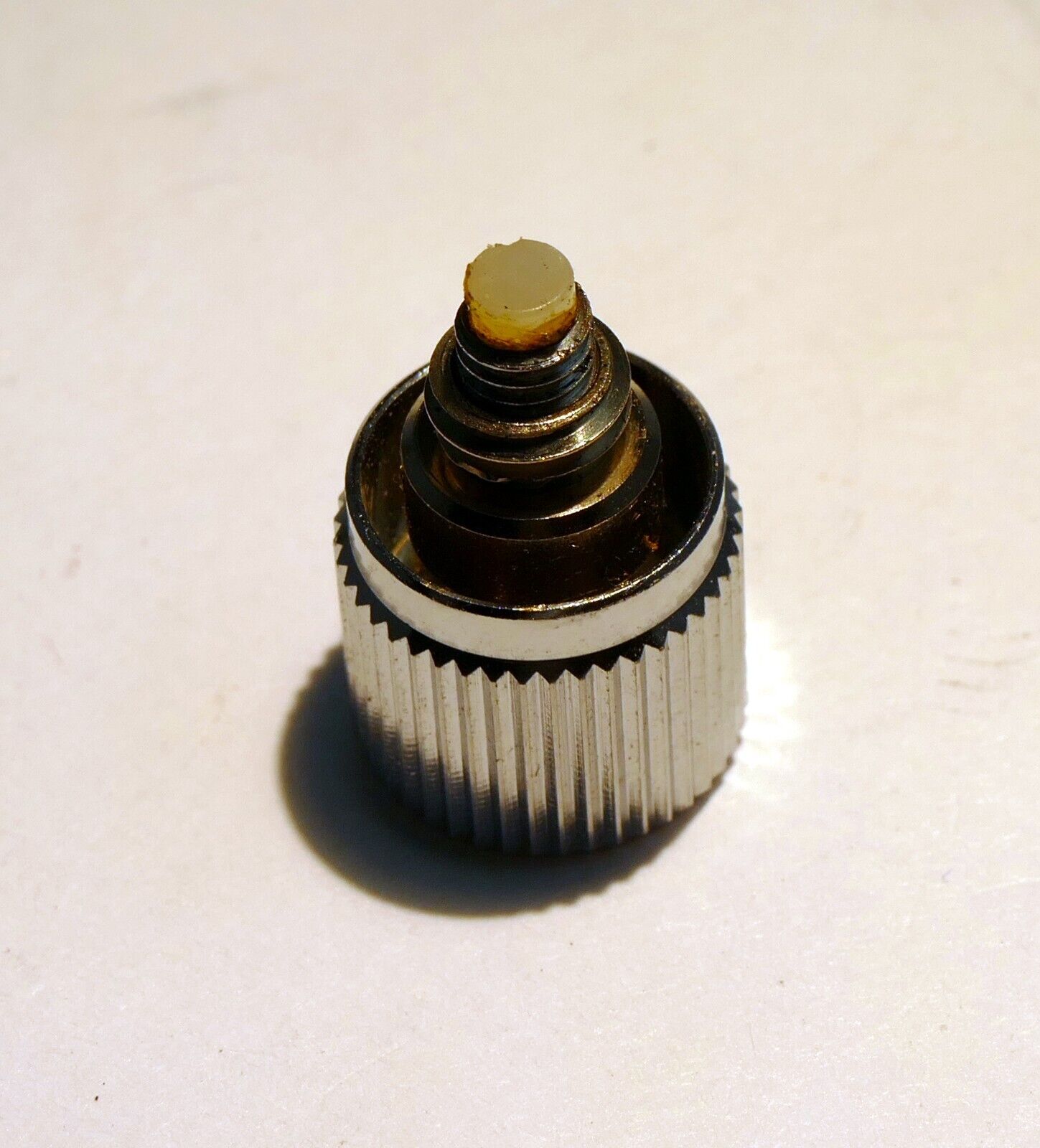 Mamiya 1/4"  Screw Knob for Bellows RB67 Camera or hood