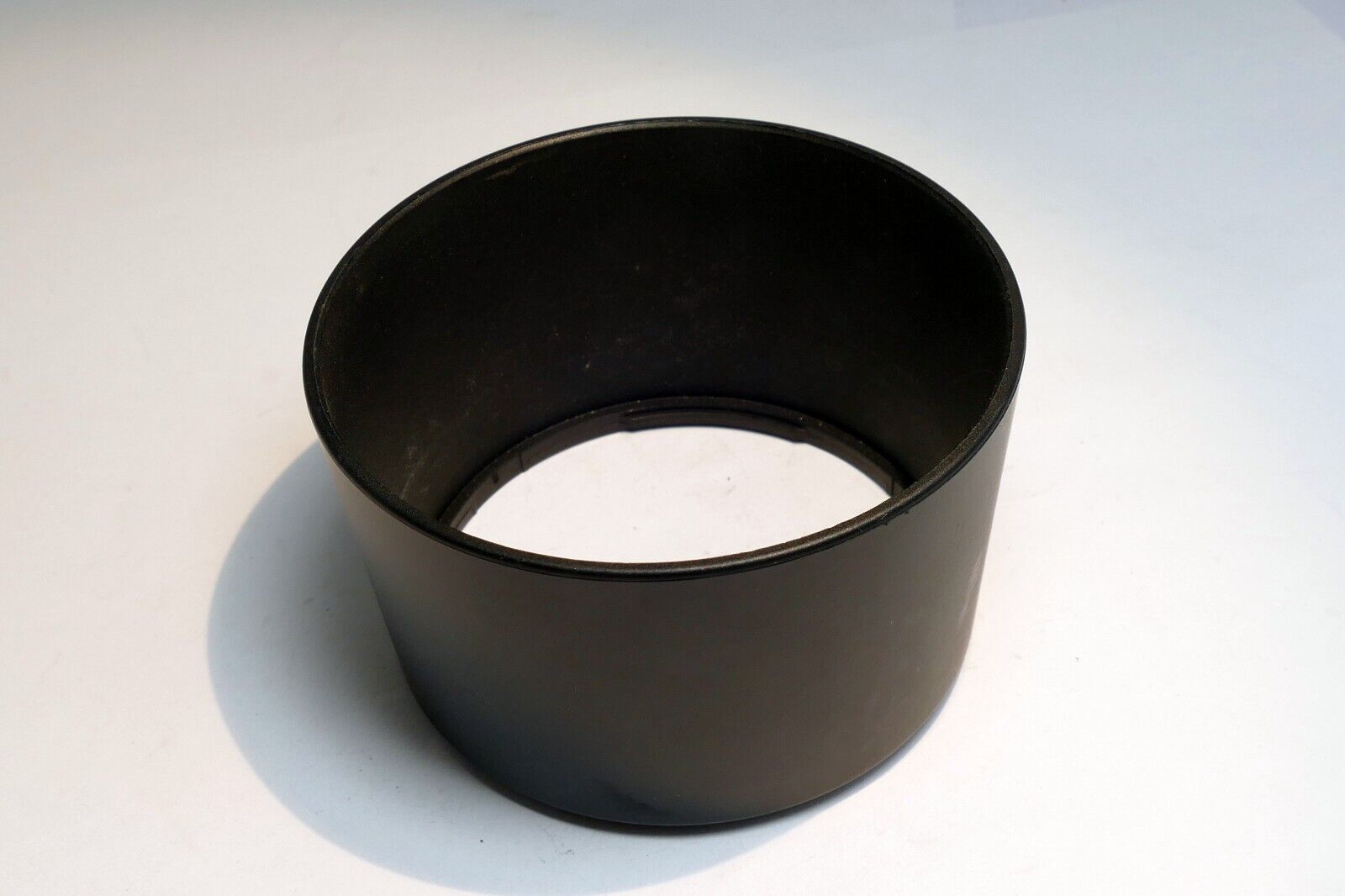 62mm OD Lens Hood Shade plastic twist on type
