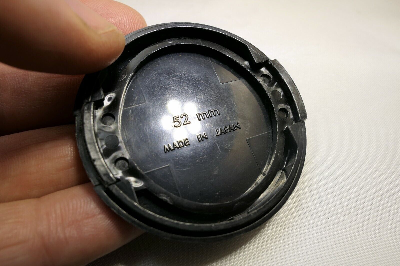 Sigma 52mm Front Lens Cap Snap on type all Black for Mini Wide angle 28mm prime