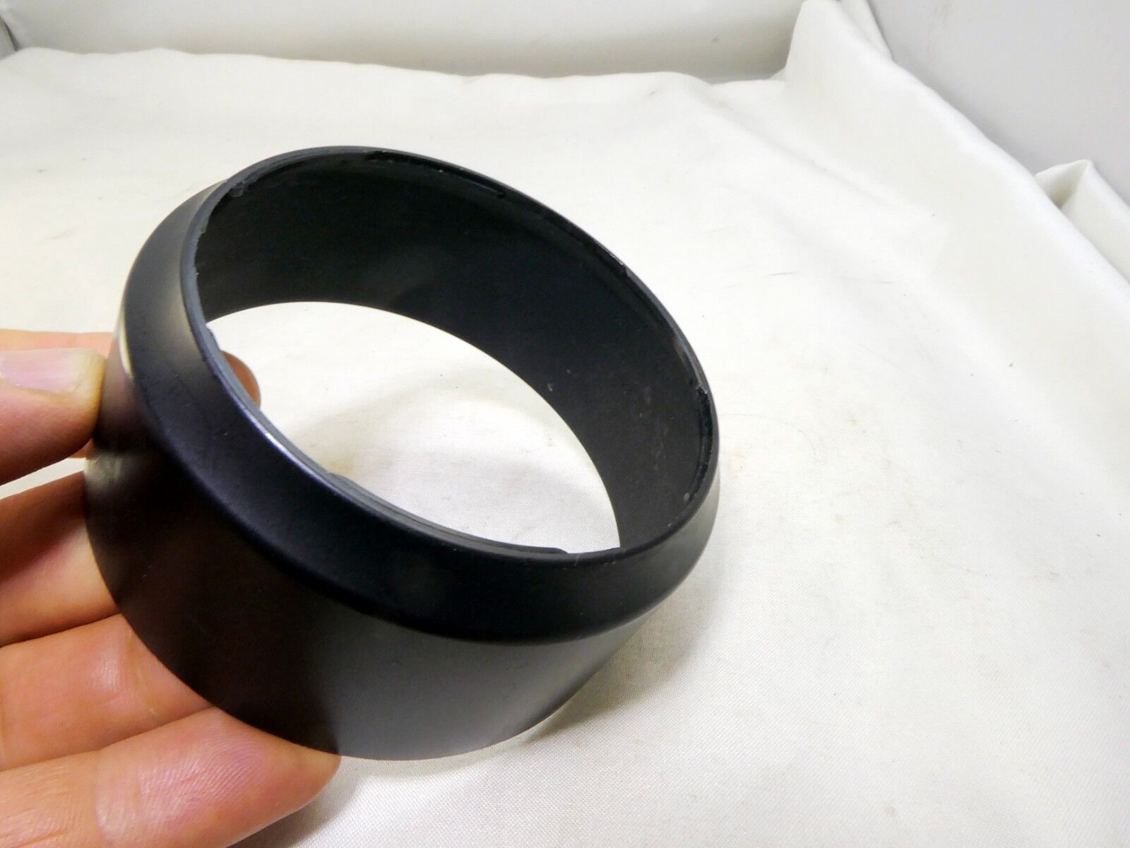 71mm ID  Plastic Lens Hood  twist on type (unknown brand)