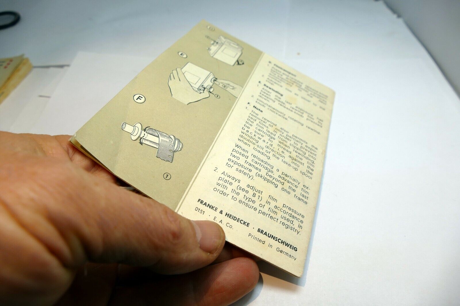 Rolleiflex Rolleicord TLR camera Practical accessories Guide Brochure English