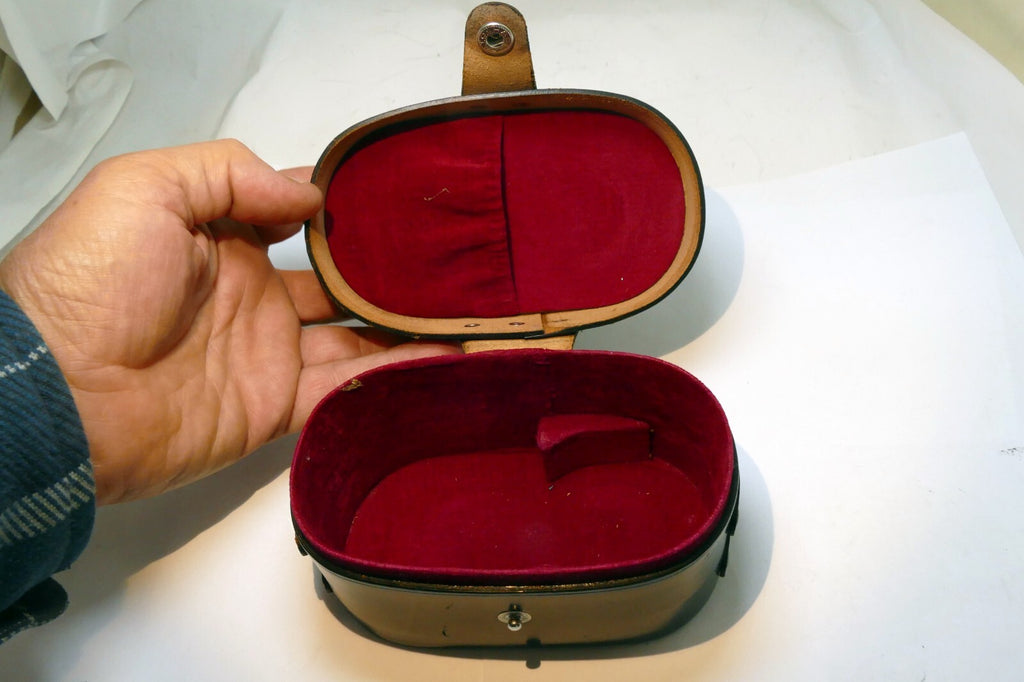 Mamiya Lens case for Sekor 65mm f4.5 hard case  for TLR  lenses (black)