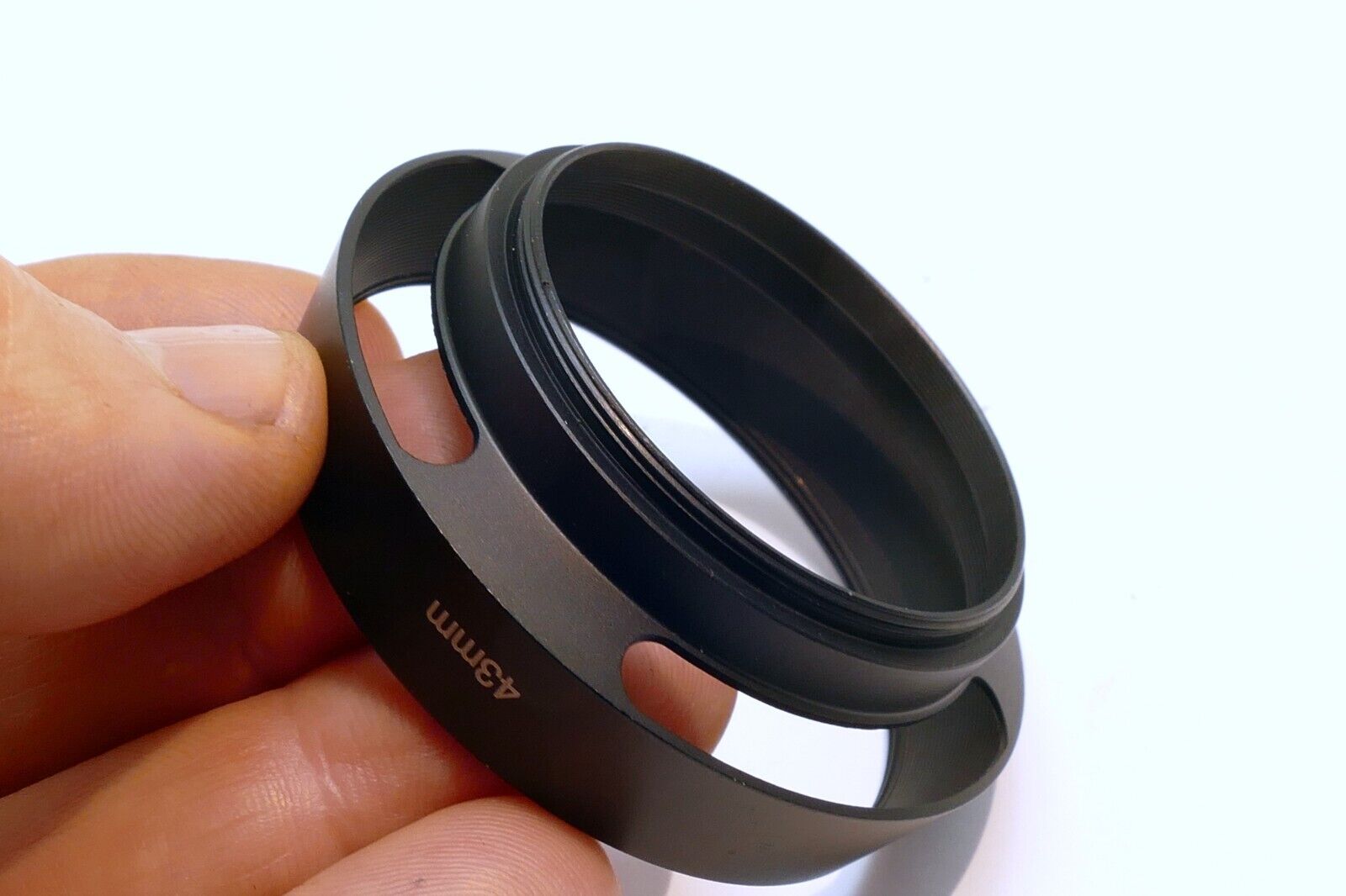 43mm Lens Hood Shade  vented metal screw in threaded double Fujifilm XF 23mm f/2