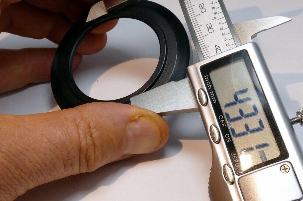 38mm plastic lens hood shade  38.5mm female threads screw in type