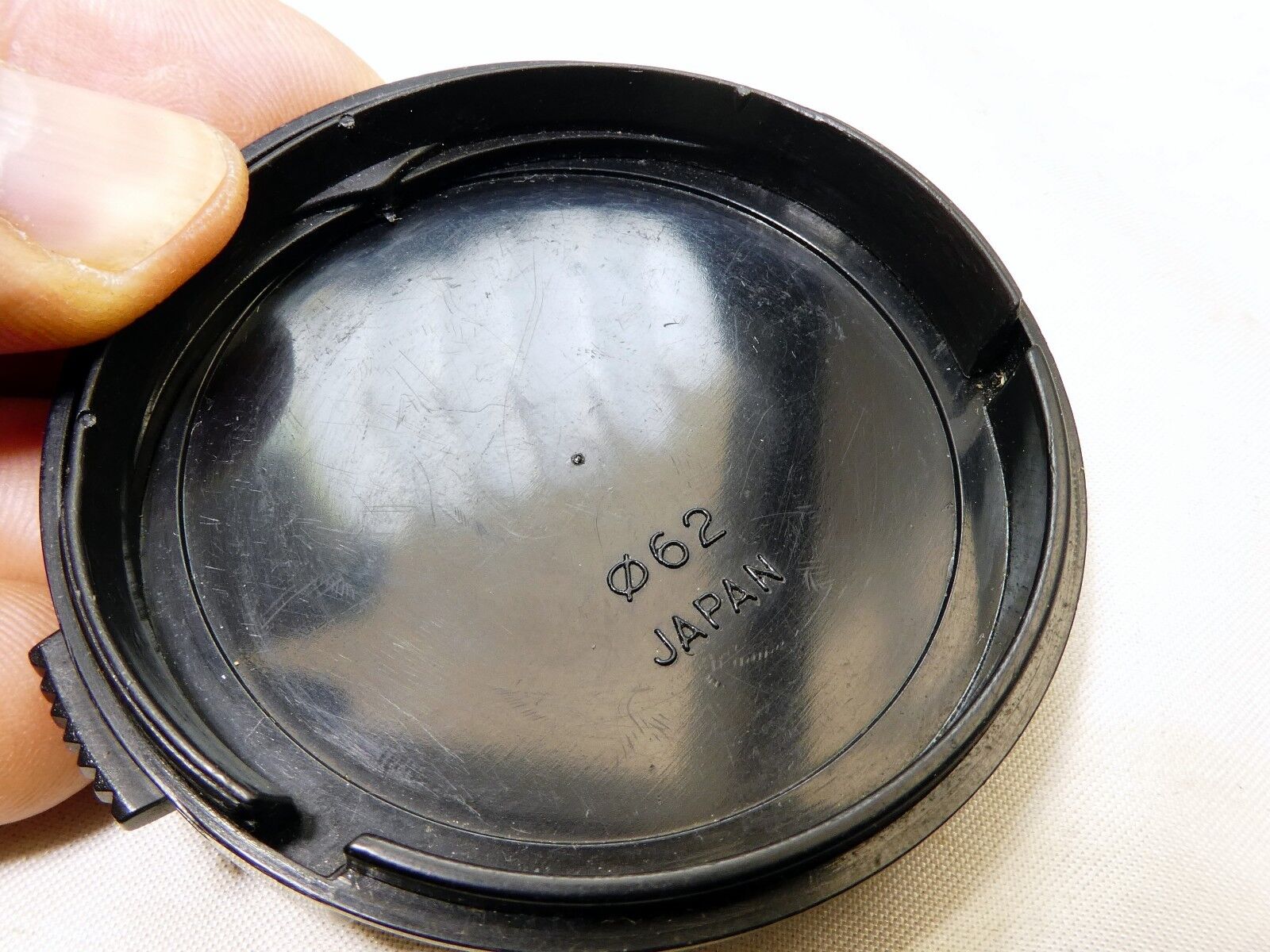 Tokina AT-X 62mm snap on type Lens Front Cap