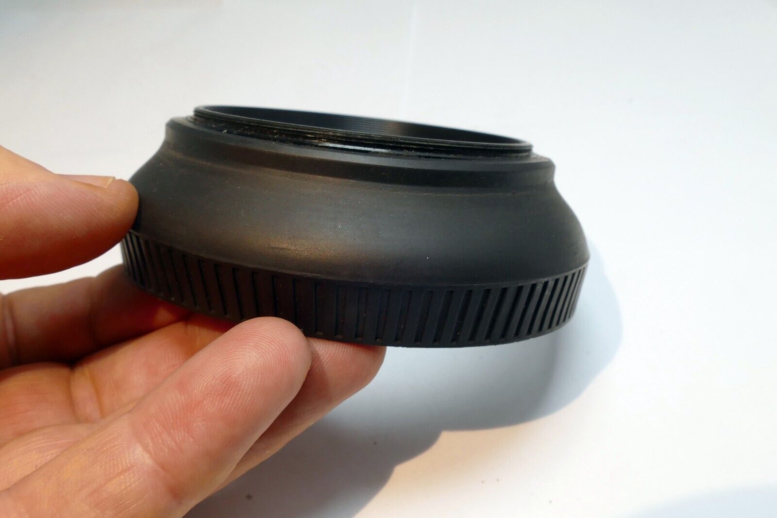 72mm rubber lens hood double threaded  telephoto 300mm (imperfect warped)
