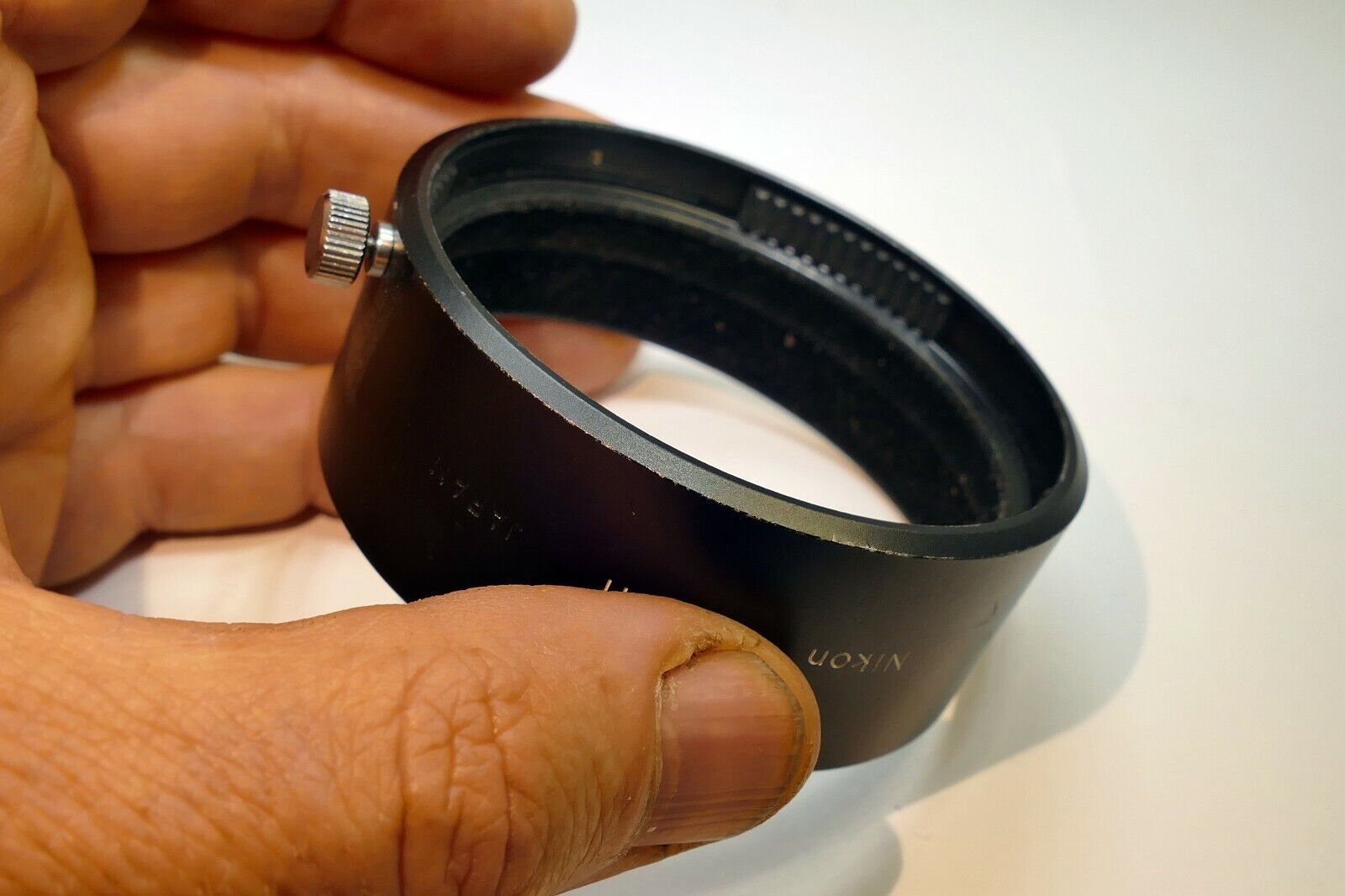 Nikon HK-11 Lens Hood Shade Metal for 35-105mm f3.5-4.5 AIS Nikkor Zoom