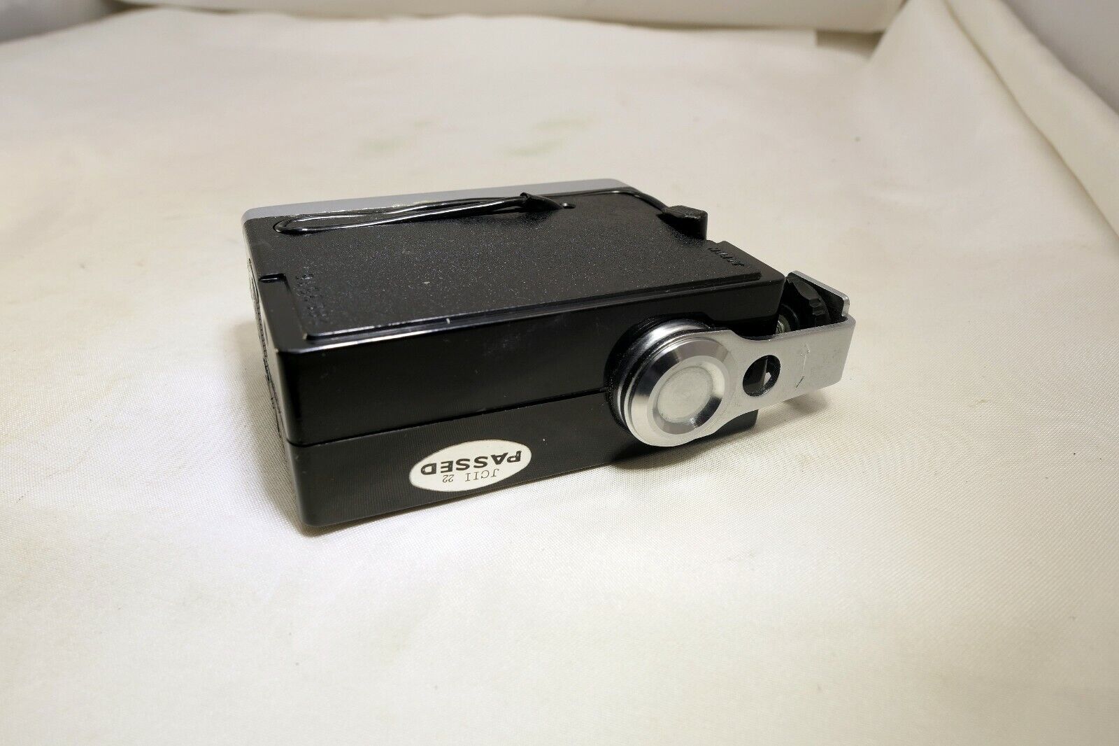 Focal 30  Flash does not work - sold for parts AS IS