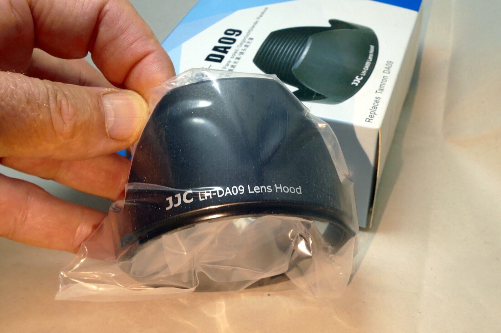 DA09 LENS HOOD FOR TAMRON 17-50mm 2.8 Di-II 28-75mm 2.8 LD XR 67mm rim