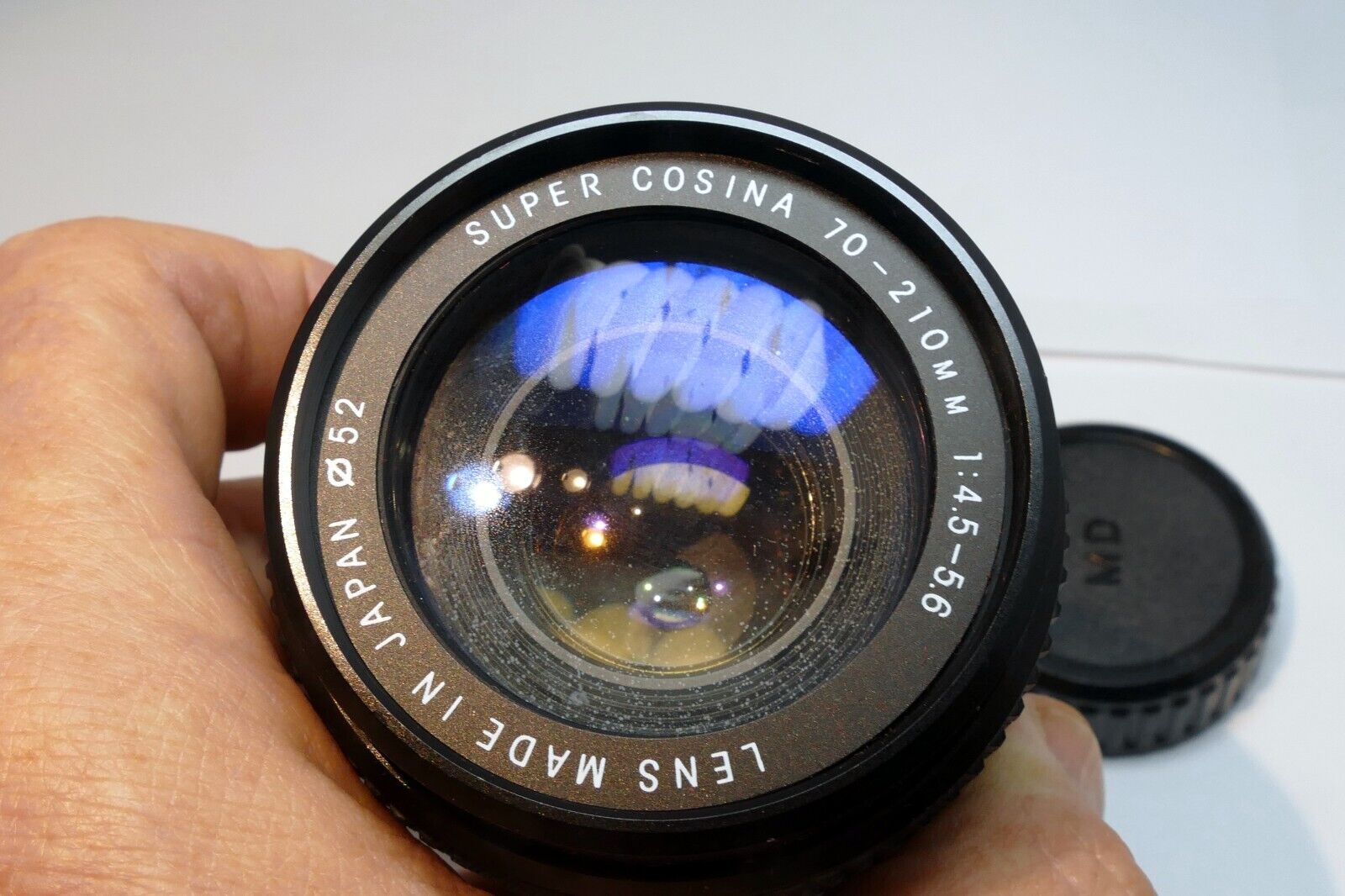 Cosina 70-210mm f4.5-5.6 MD Lens Telephoto w Haze inside - AS IS Parts or Repair