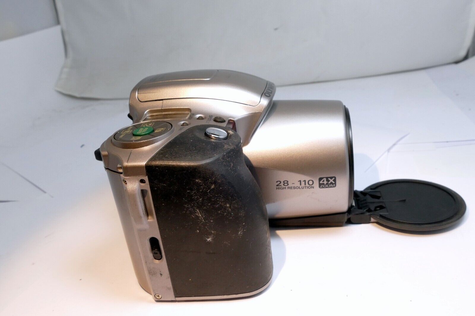 OLYMPUS Panorama IS-20 DLX ZOOM 28-110mm 4X lens CAMERA Untested - AS IS