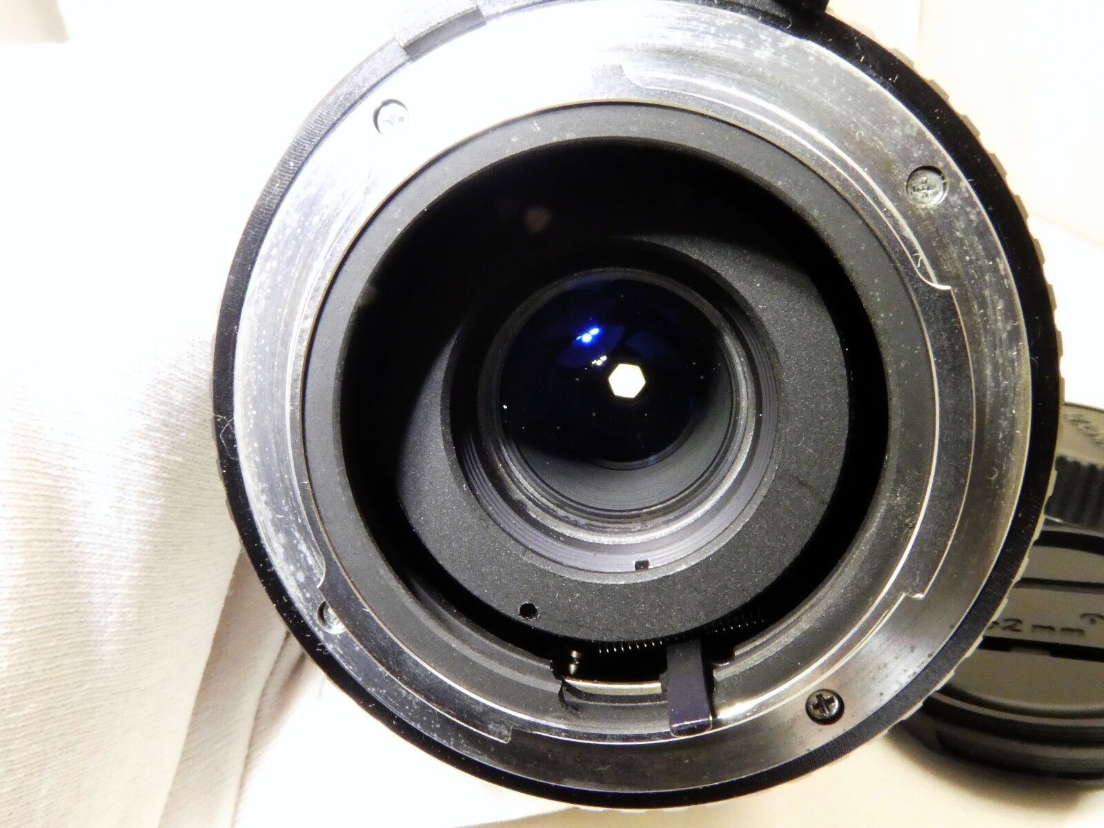 Albinar 80-205mm f4.5 manual focus Zoom Lens for MD constant aperture
