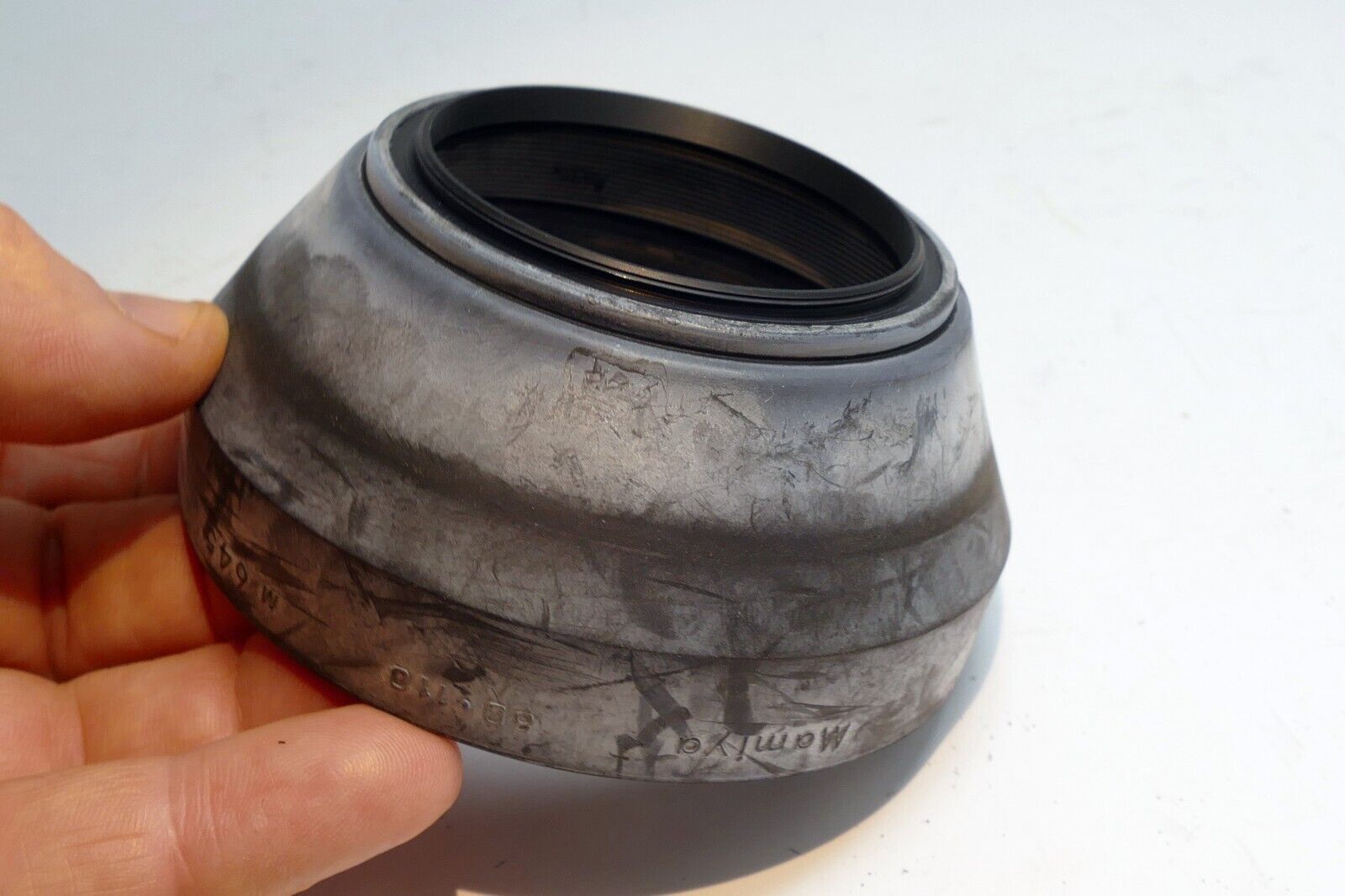 Mamiya 80mm f2.8 Lens Shade Hood 58mm Sekor C M645 - genuine OEM