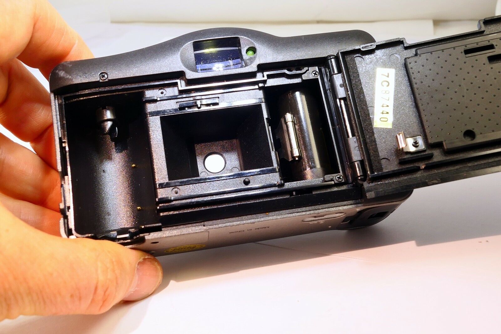 Bell & Howell Big Finder auto focus point and shoot Camera BF 905