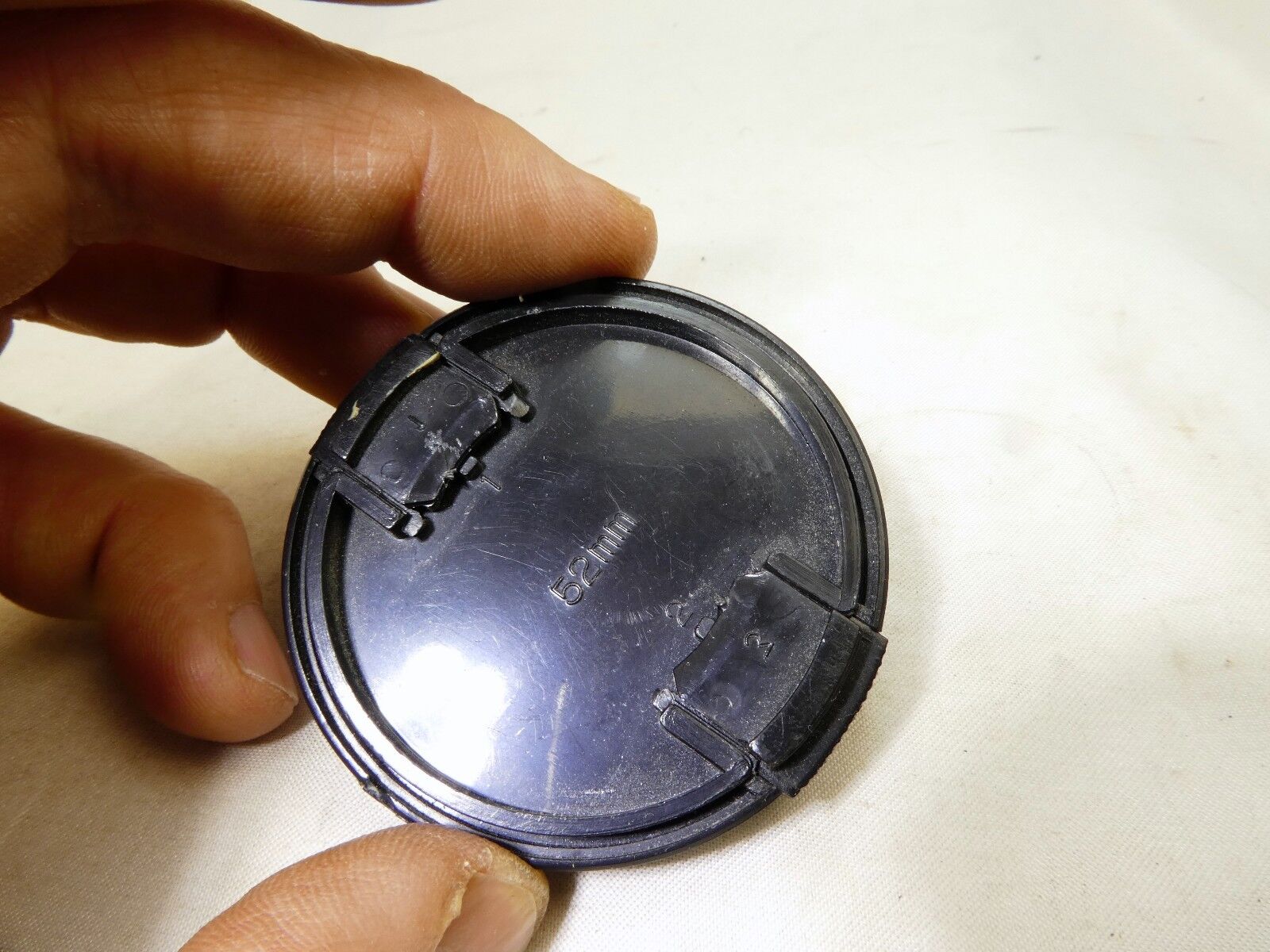 Chinar front lens cap snap on type plastic 52mm  vintage