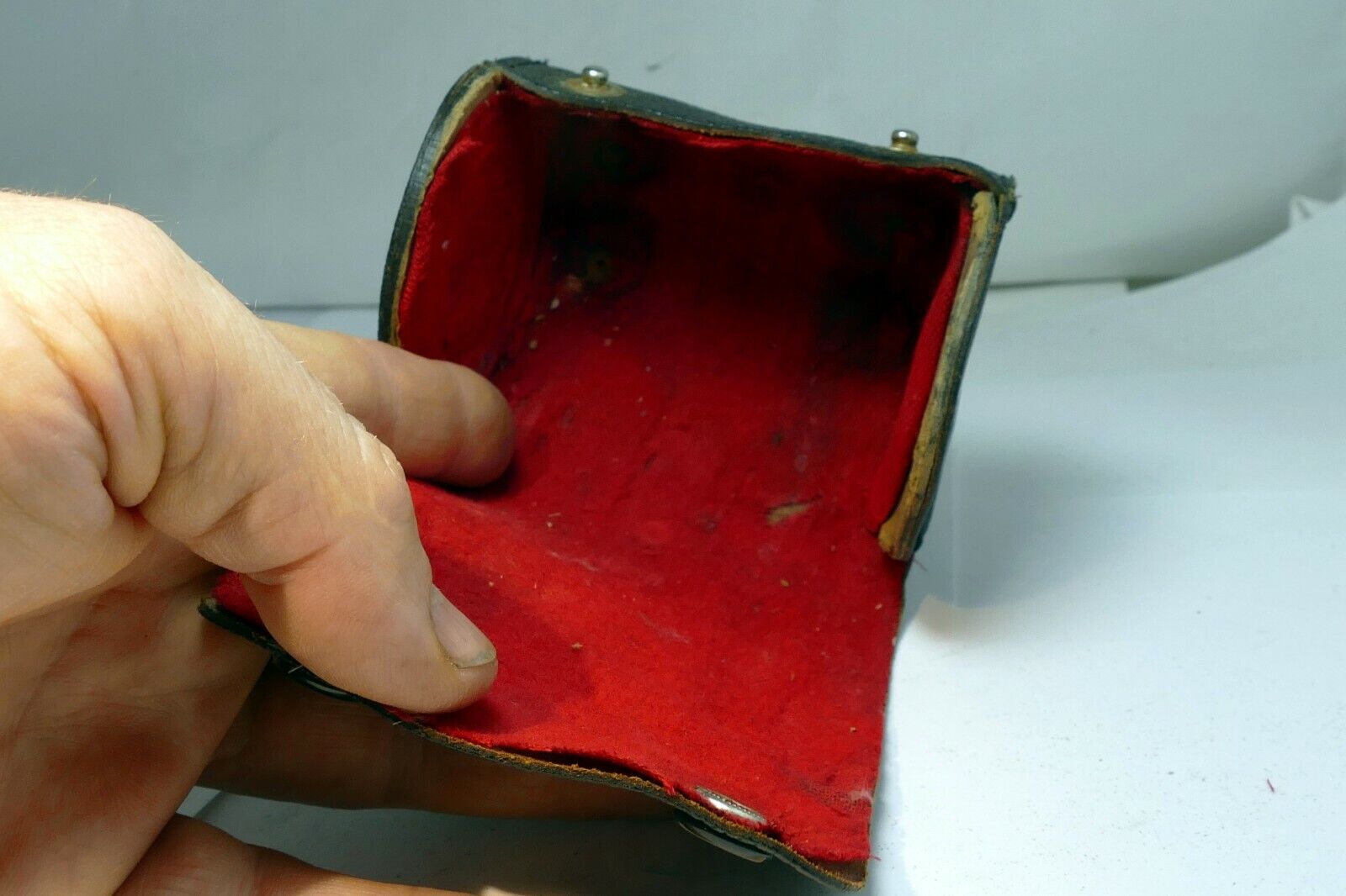 Vivitar Hard lens case 2.5X3.5" for 3X lens 28mm