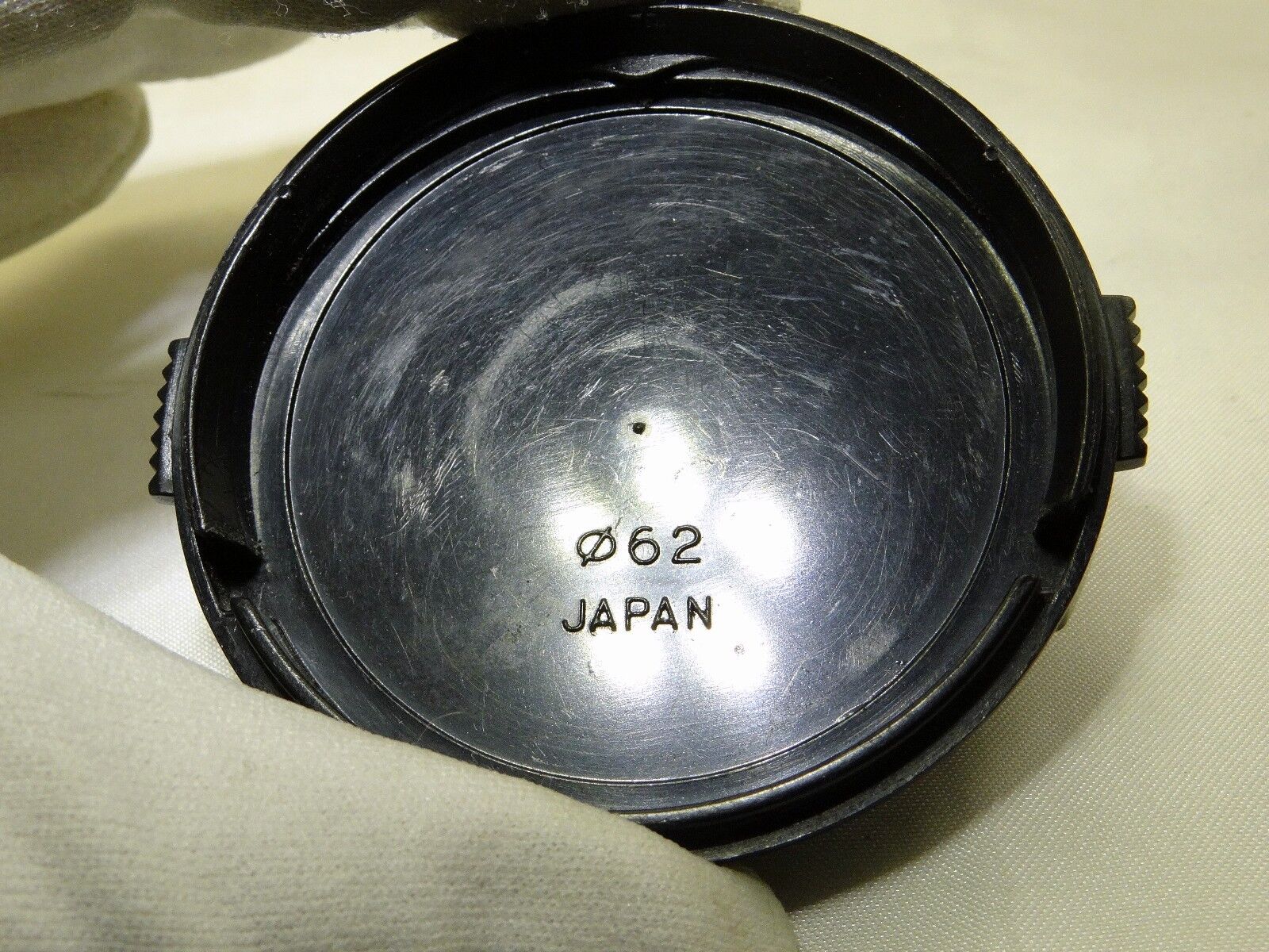 Lens Front Cap Tokina 62mm snap on type