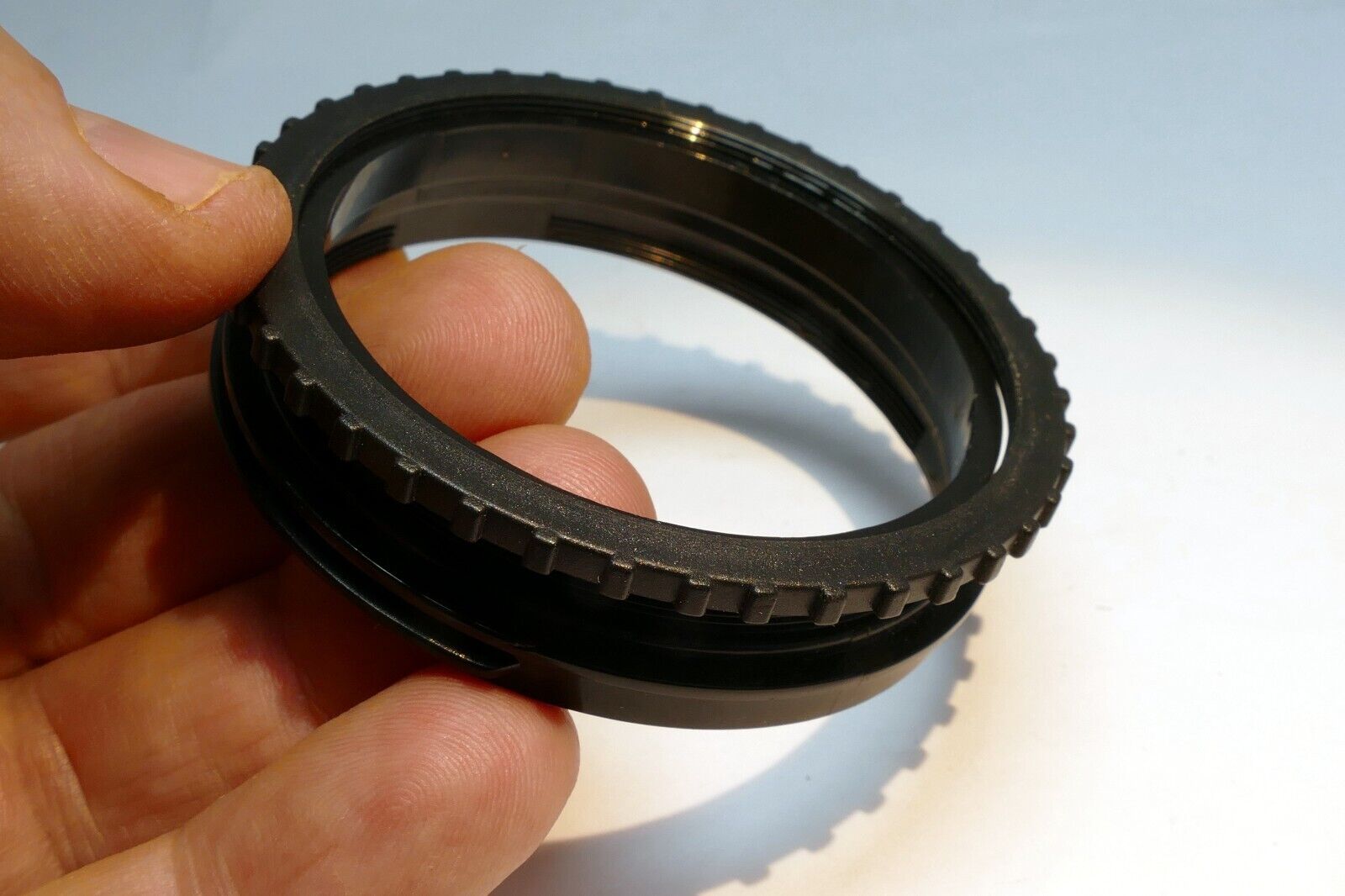 Lens Ring adapter 58mm for petal hood threaded plastic with locking ring