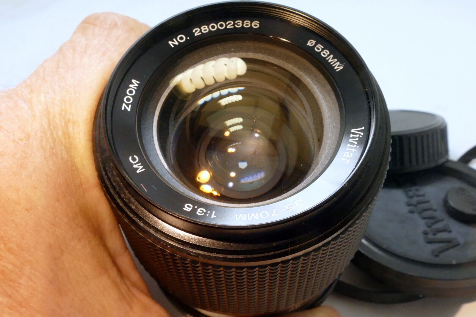 Vivitar 35-70mm f3.5 Manual Focus constant Aperture zoom Lens - Olympus OM mount
