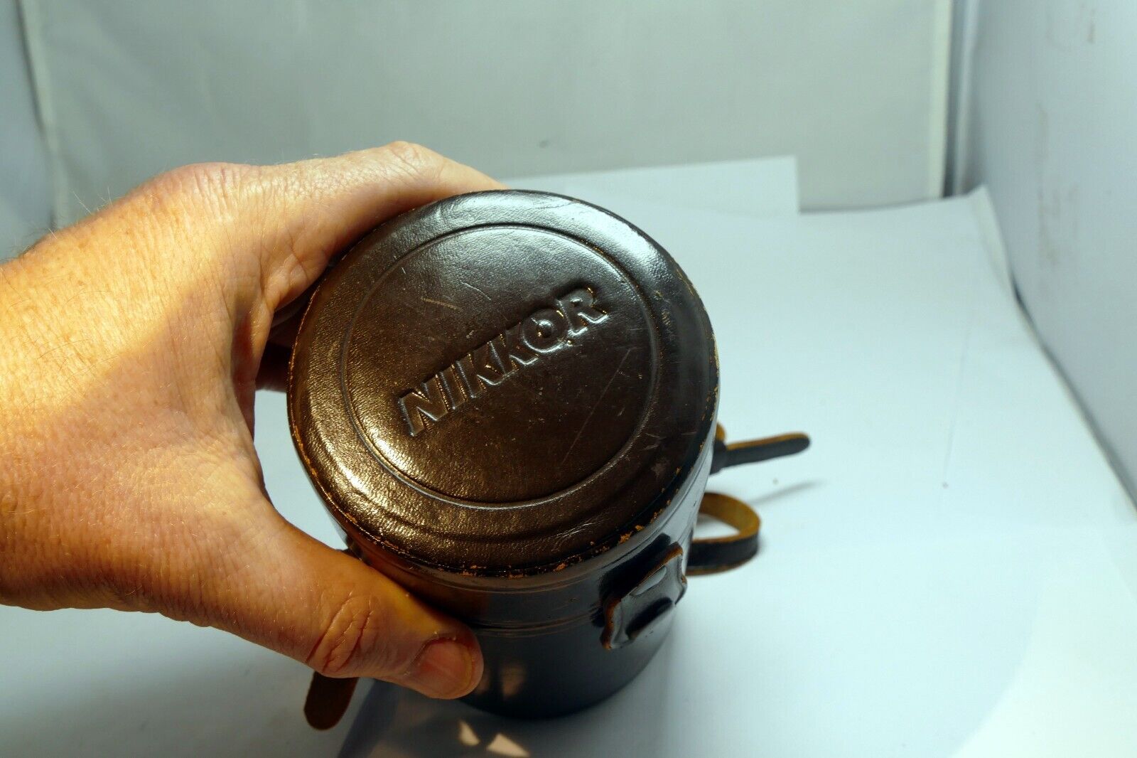 Nikon NIKKOR Lens Hard Case (for 85mm f1.8 Nikkor Ai-s f2 Non-AI ) - Genuine OEM