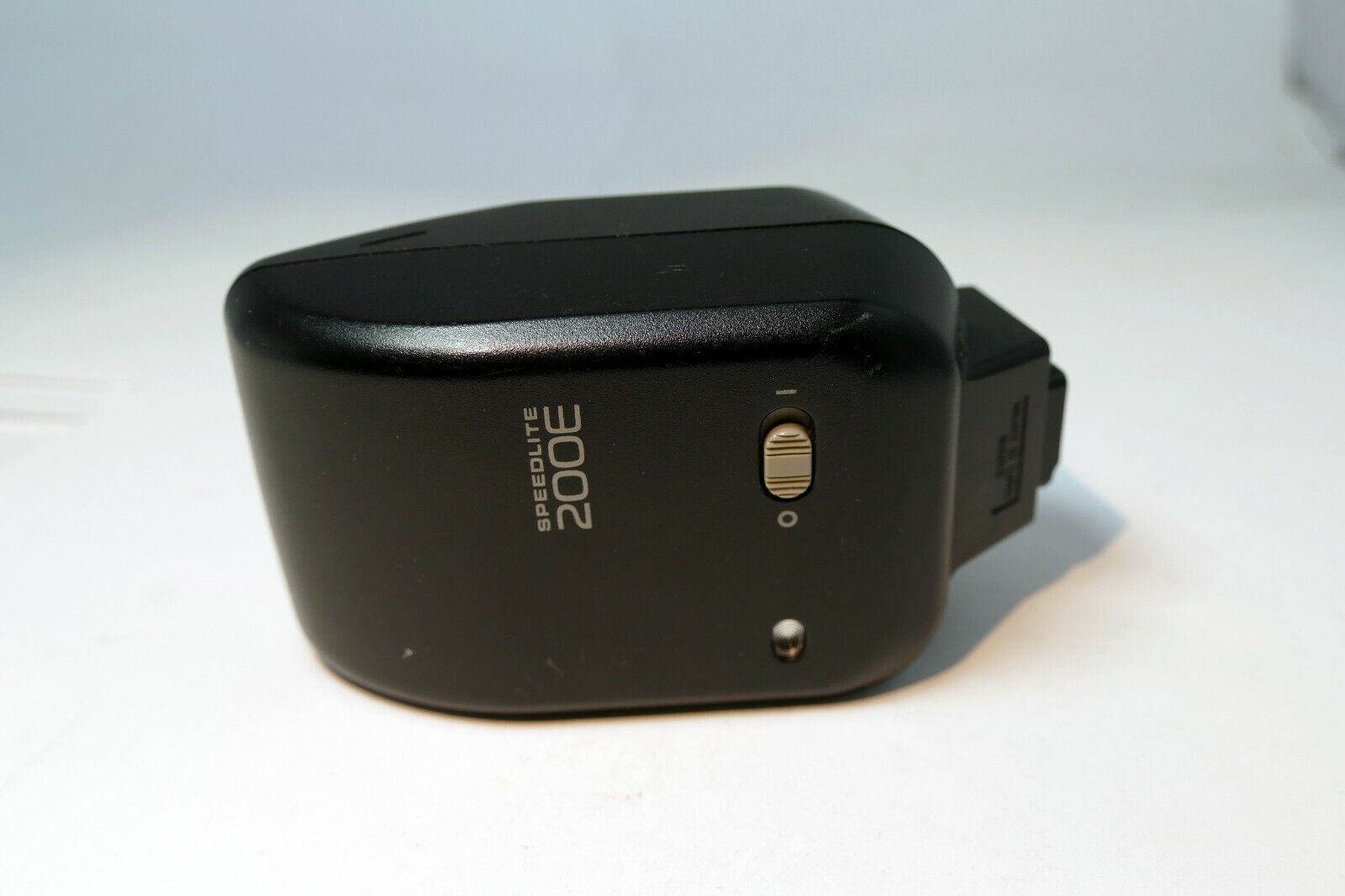 Canon Speedlite 200E Shoe Mount Flash   -  AS IS for parts or repair
