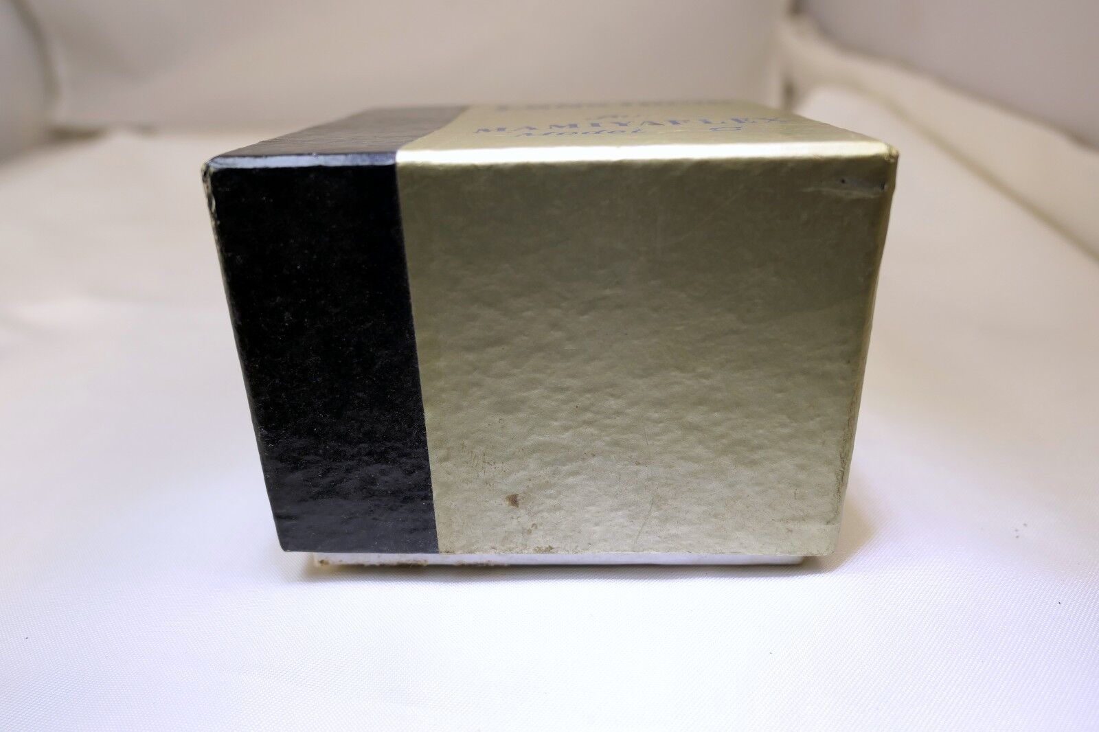 empty box for Mamiya TLR Mamiyaflex Lens Hood Model C