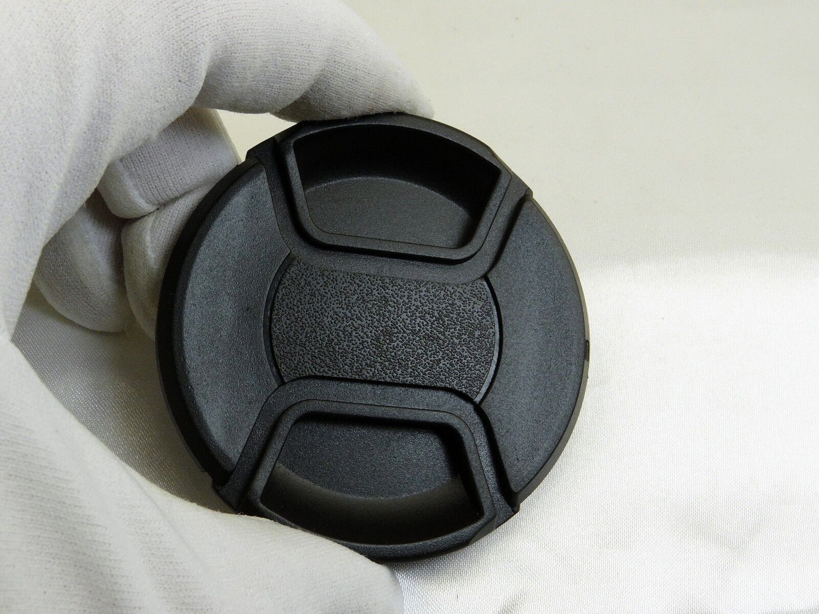 LC-67 67mm Lens Front Cap  Snap on type generic Black plastic