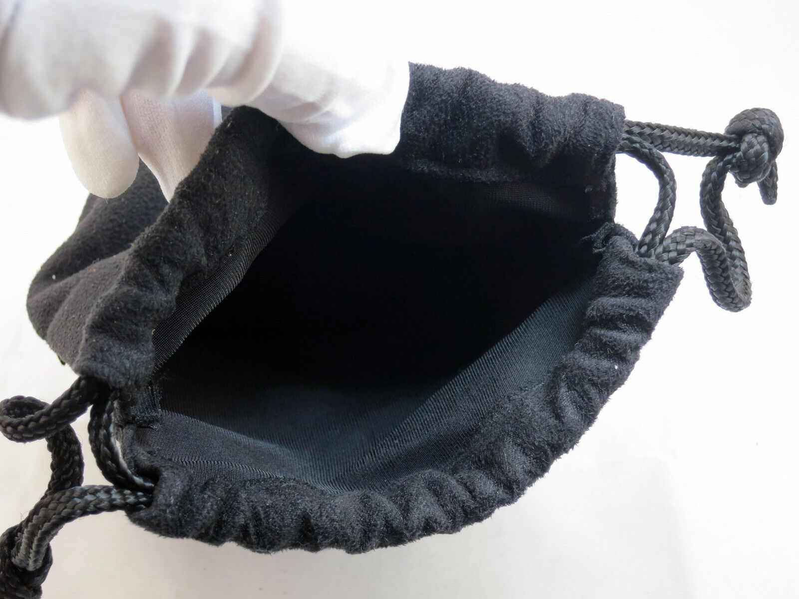 Nikon CL-0915 Genuine Black Soft Fabrick Lens Case Pouch Ext: 6"h x 3 1/4"w