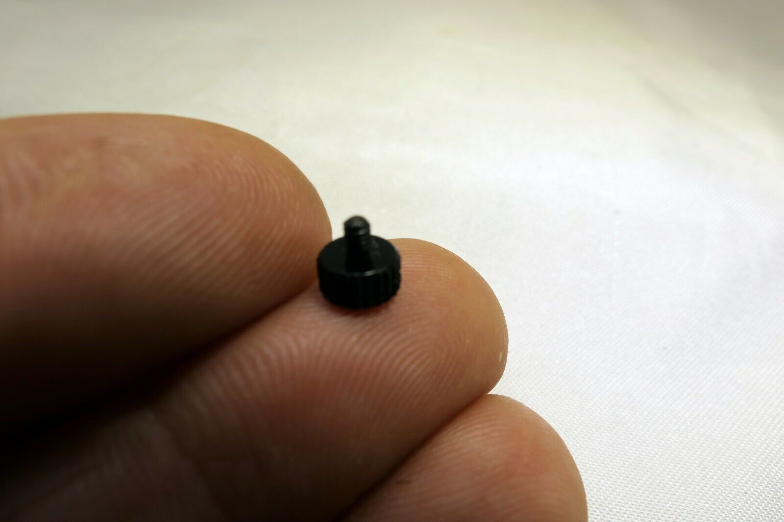 2mm Cosmicar TV 8.5mm 12.5mm f1.3 C-mount LENS Focus ring lock stop screw