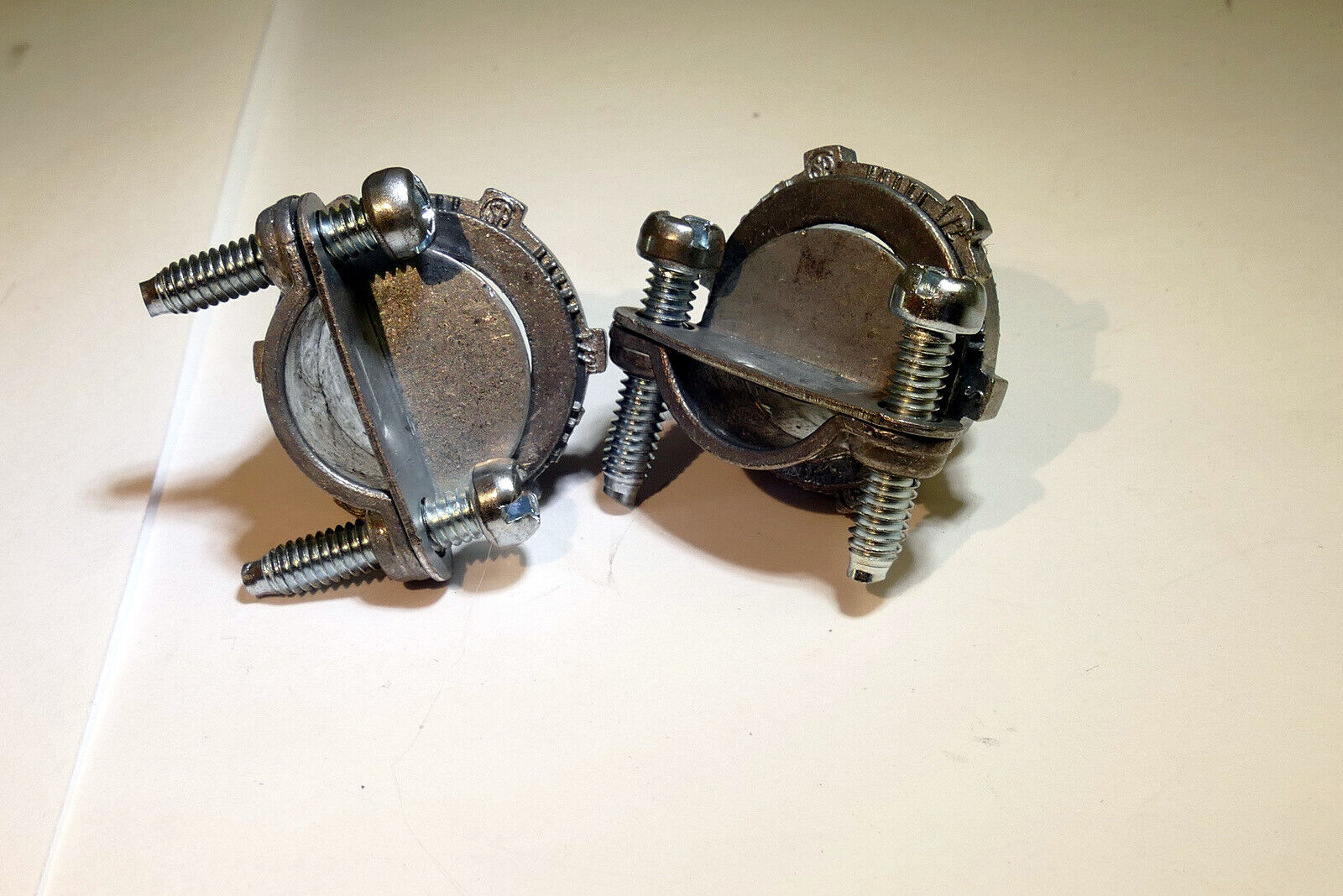 two 3/8" Straight Nonmetallic Sheath Cable Connector Die Cast Zinc calpms 1/2"
