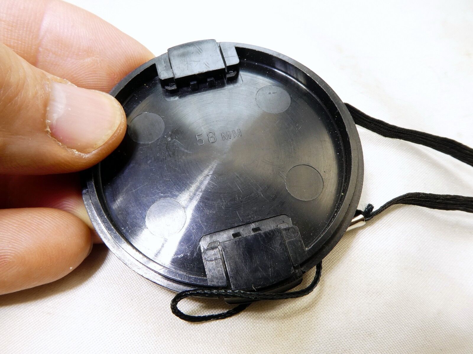 Tamron Adaptall 2 58mm snap on Lens Front Cap w/ keeper string