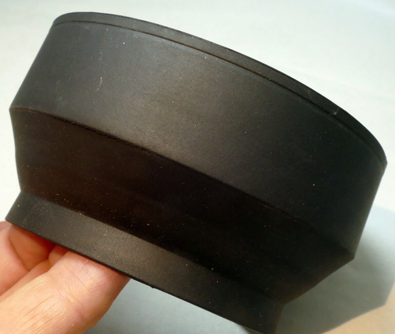 77mm Rubber Lens Hood Shade without a inner ring - rubber only