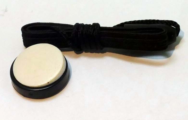 Insignia Lens  LEASH Keeper String for Camera prevent loss of the front cap
