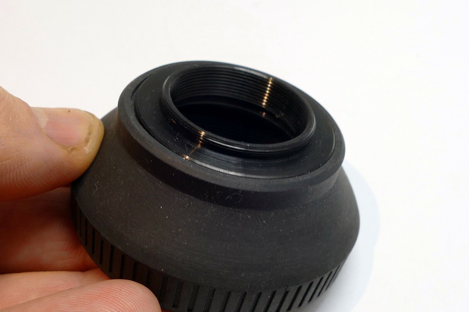 31mm Rubber Lens Hood Shade screw in