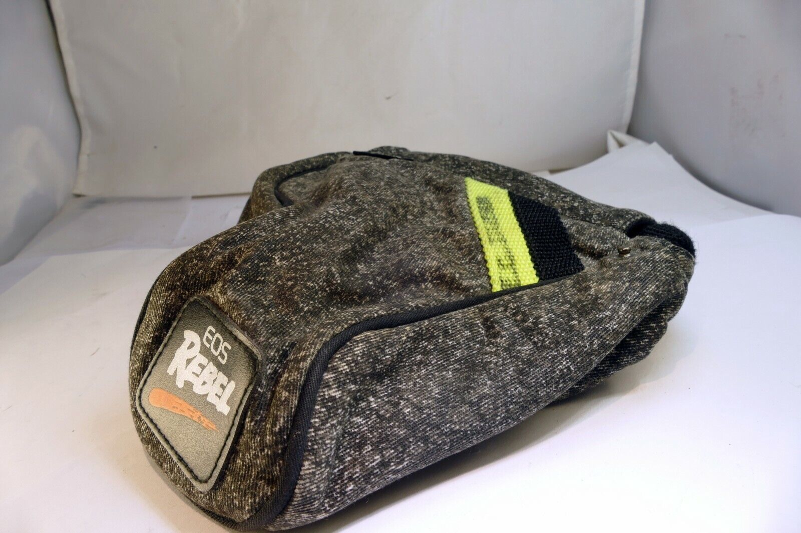 Canon Camera EOS Rebel X 35mm film camera genuine ever ready canvas