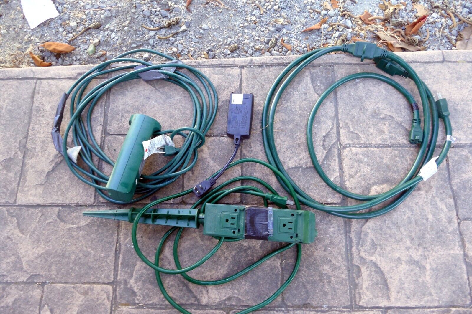 Outdoor Power Strip Stake Timer (Remote Control)  10ft Extension Cord - LOT PACK