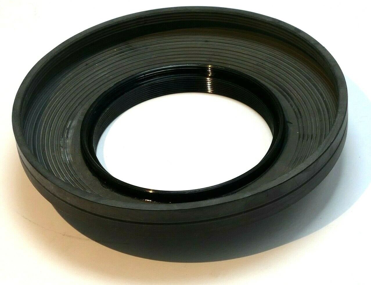 58mm screw in  Rubber Lens Hood Shade wide angle 28mm f2.8 f2.0