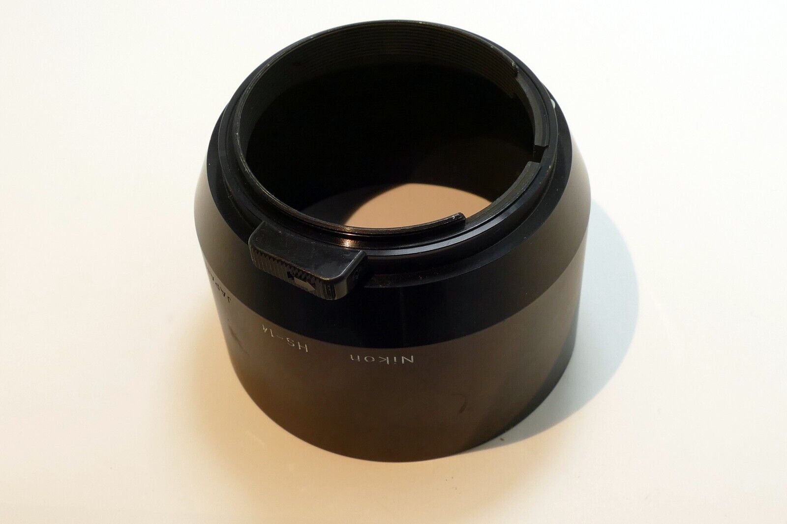 Nikon HS-4 Hood Shade Metal clip on for 105mm f2.8 85mm f2.0 Ai Ai-s Nikkor