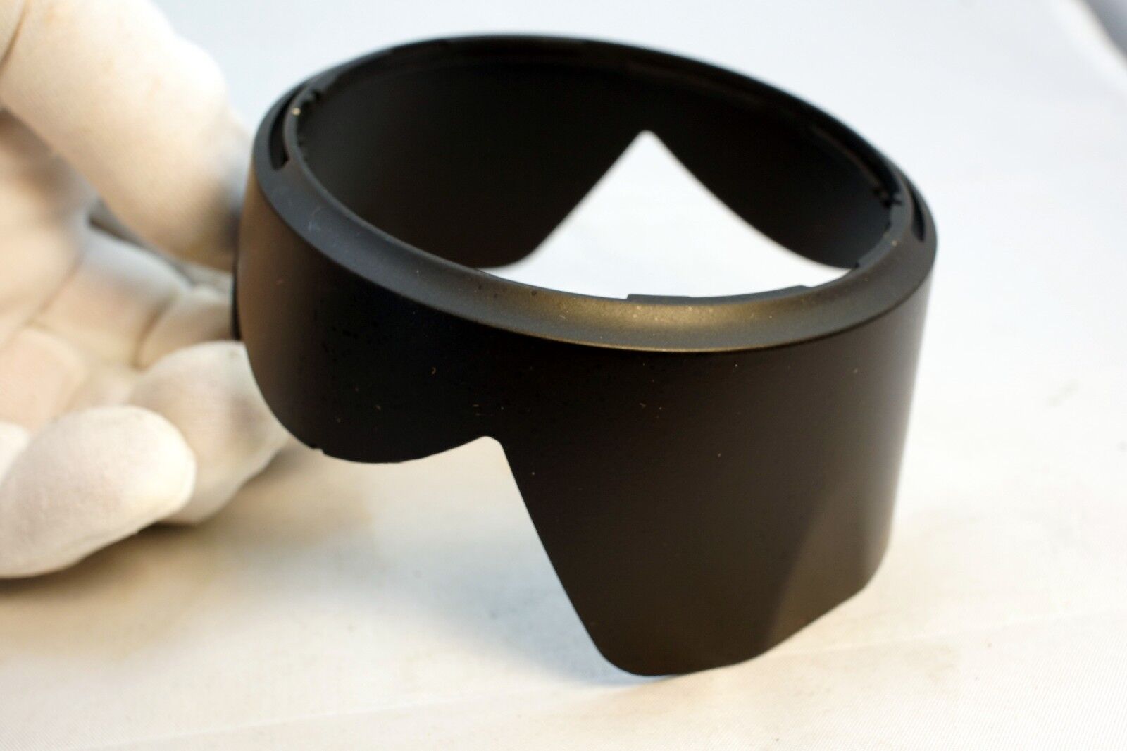 HB-N102 Lens Hood for Nikon 1 10-100mm f4.5-5.6 NIKKOR Lens