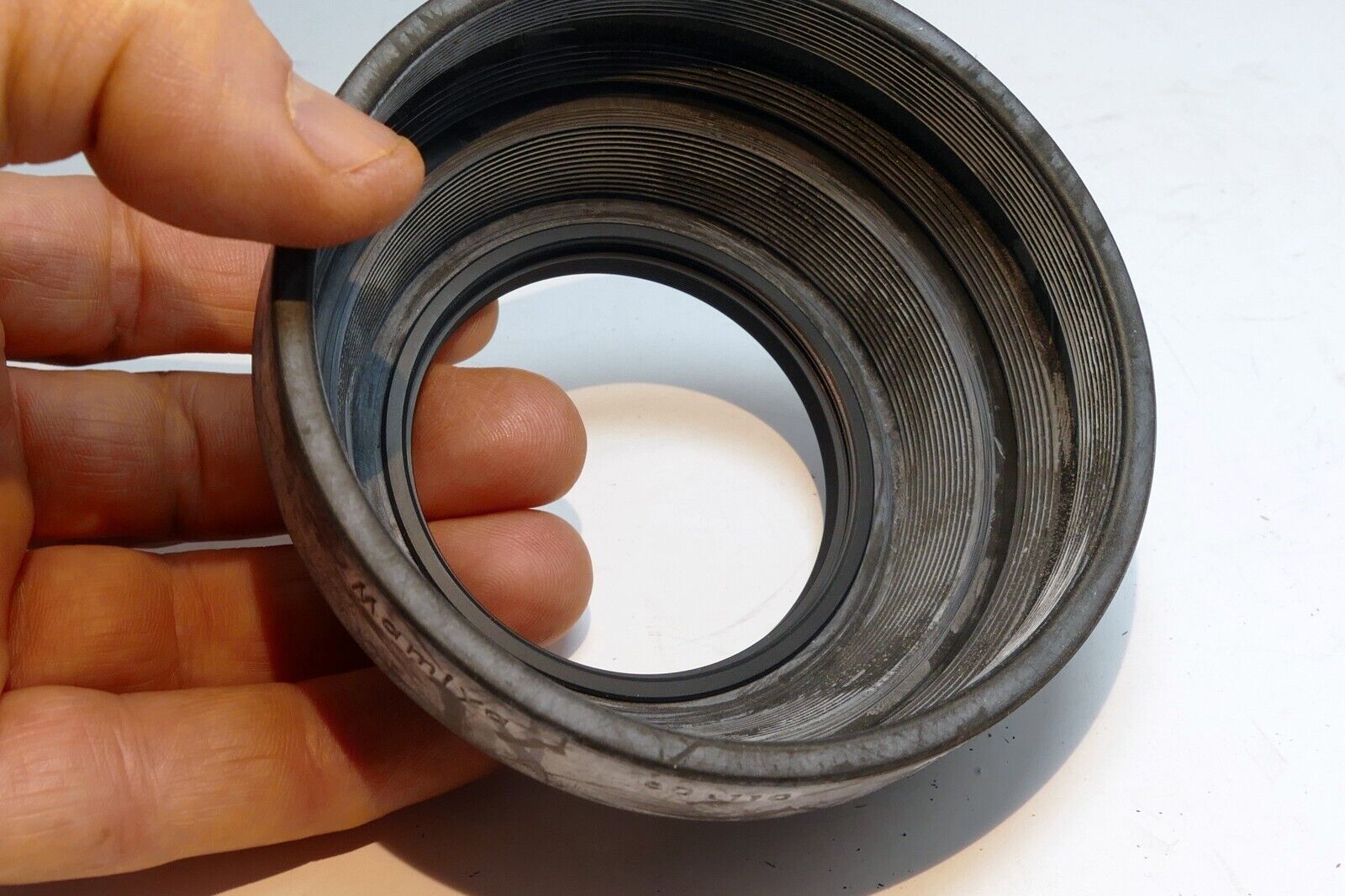 Mamiya 80mm f2.8 Lens Shade Hood 58mm Sekor C M645 - genuine OEM