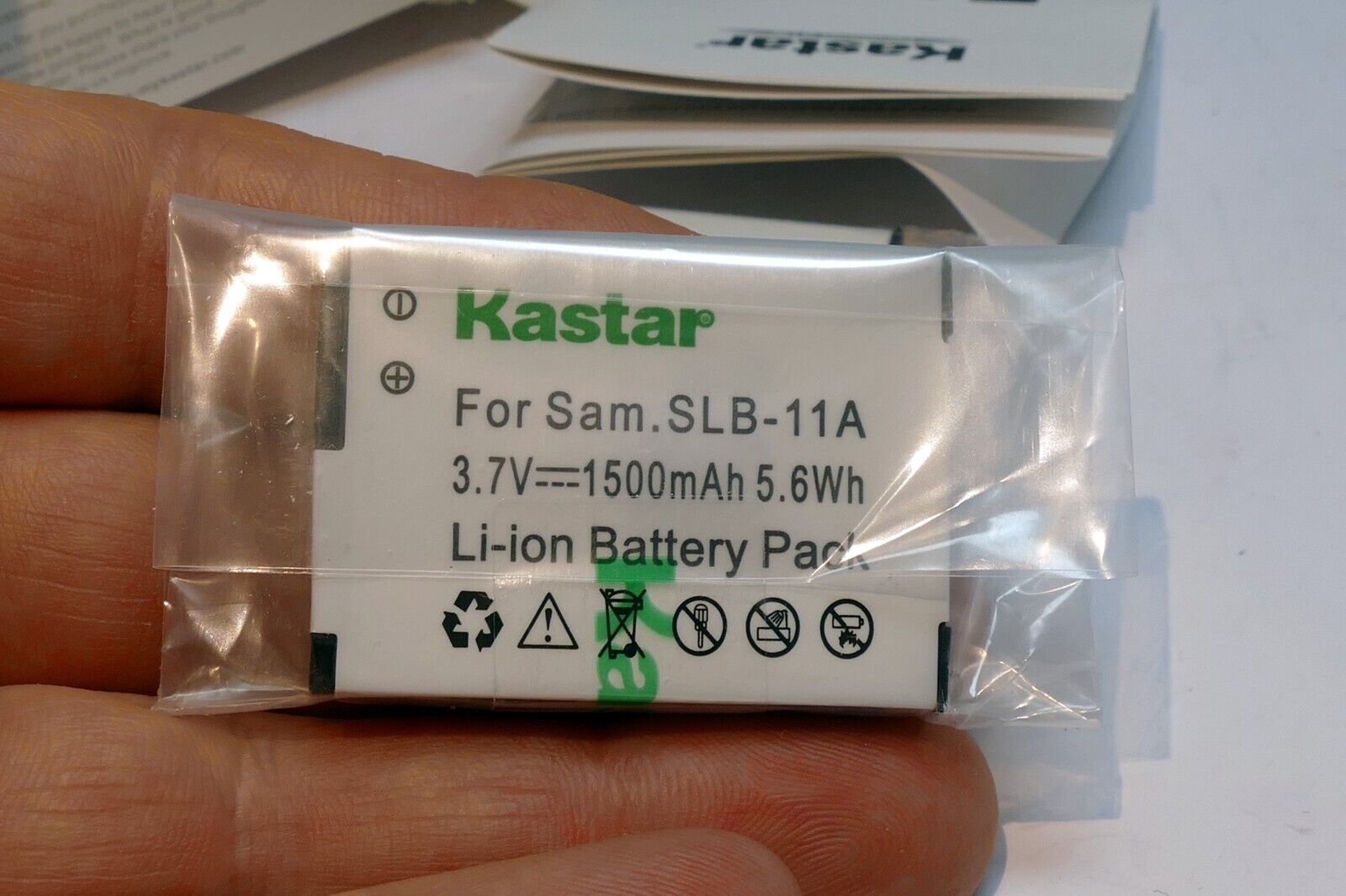Kastar Replacement Battery Pack for Samsung SLB-11A & Samsung TL240 TL320 TL350