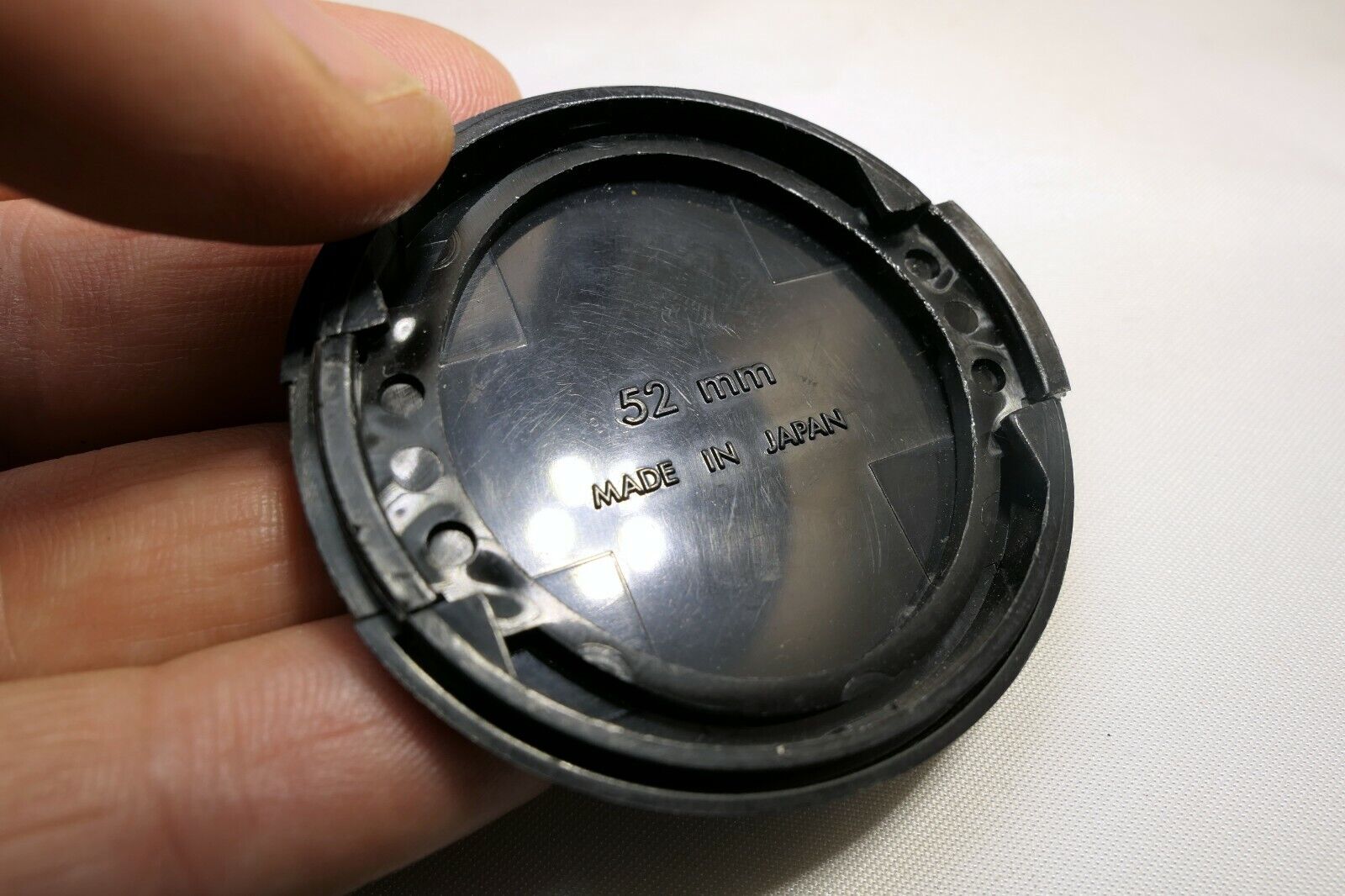 Sigma 52mm Front Lens Cap Snap on type all Black for Mini Wide angle 28mm prime