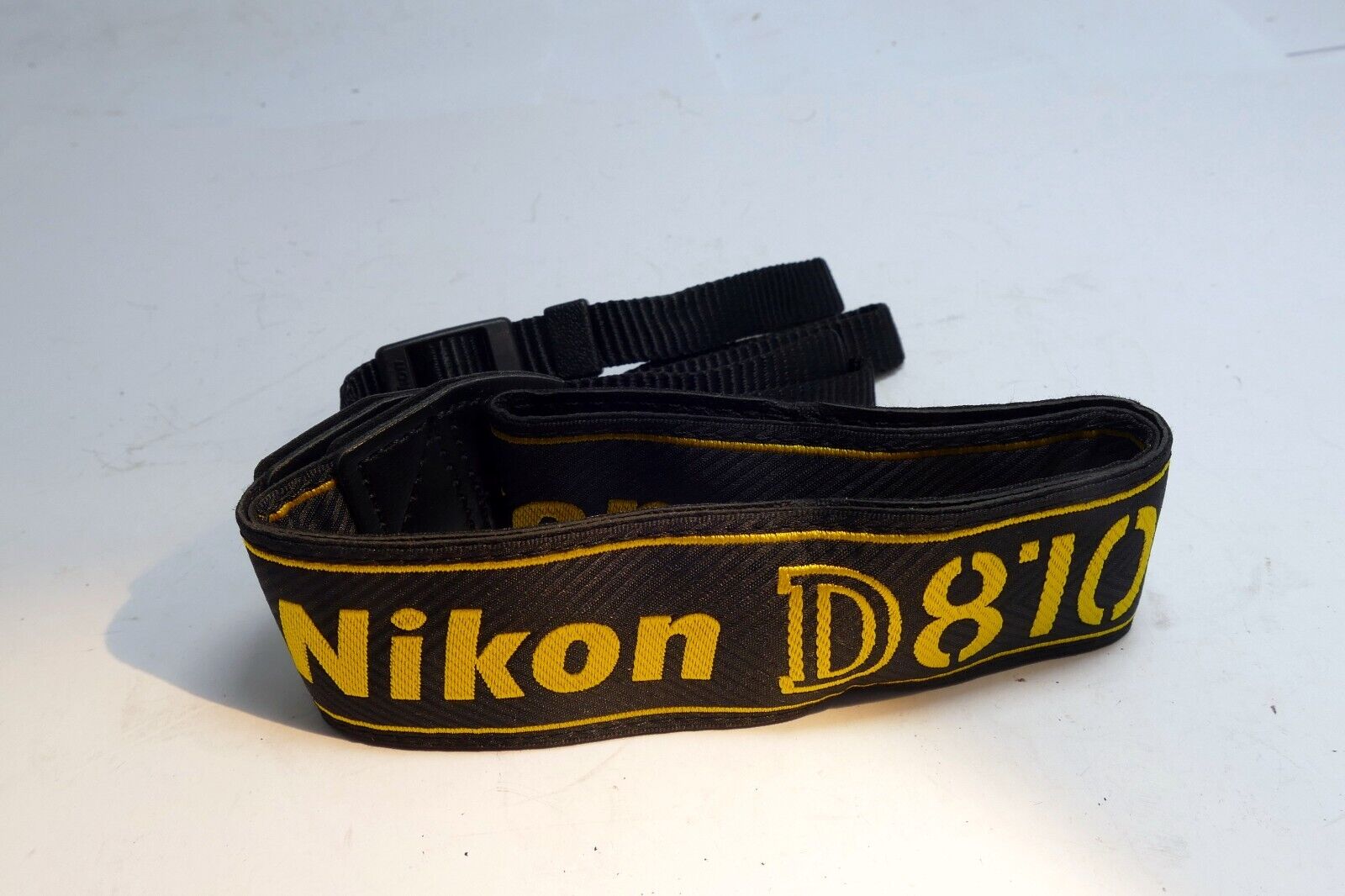 Nikon D810 Camera Shoulder neck Strap AN-DC12 Nylon  - OEM genuine